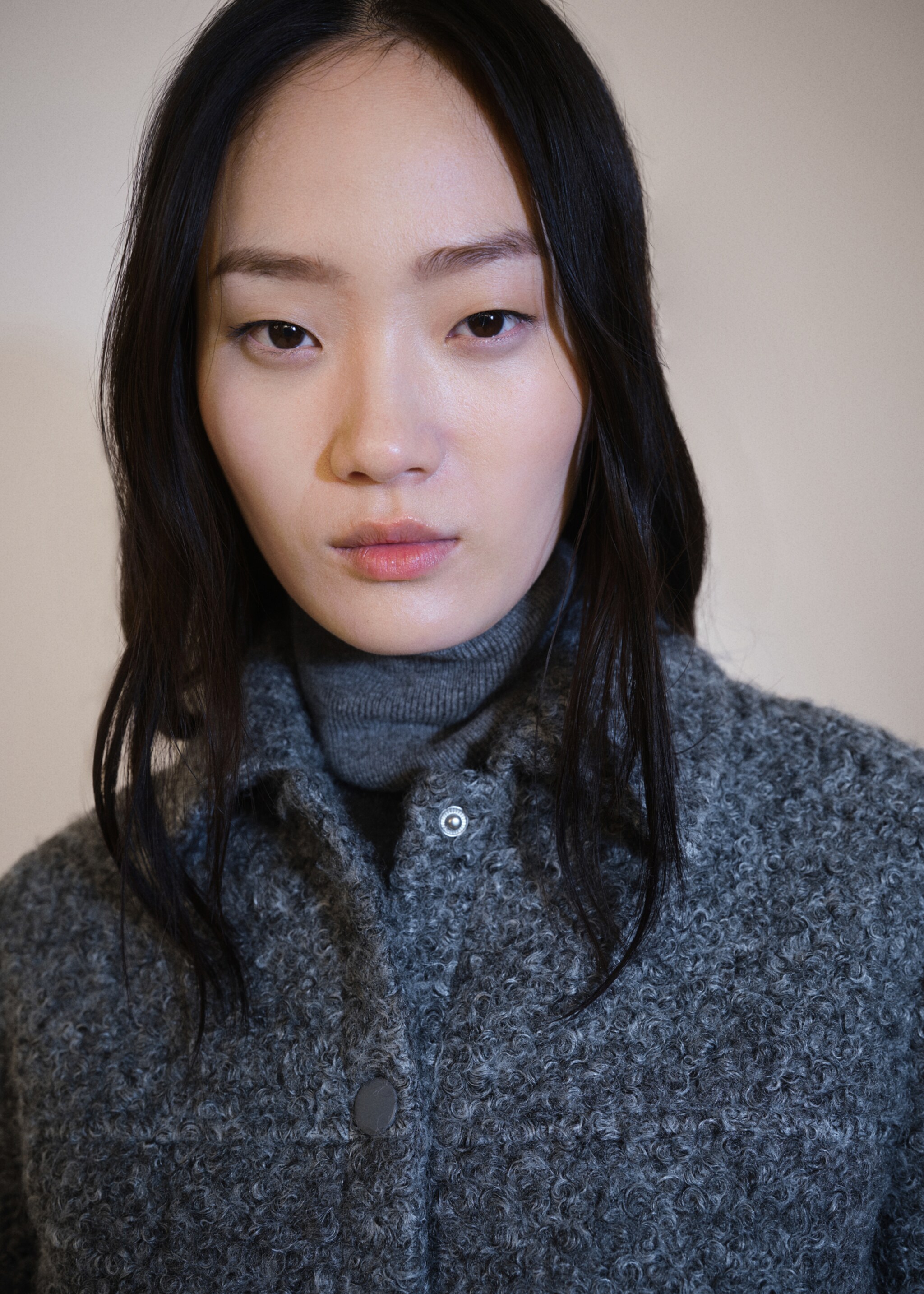 Bouclé jacket with pockets - Details of the article 1, Grey. Ref: 77067679-00.