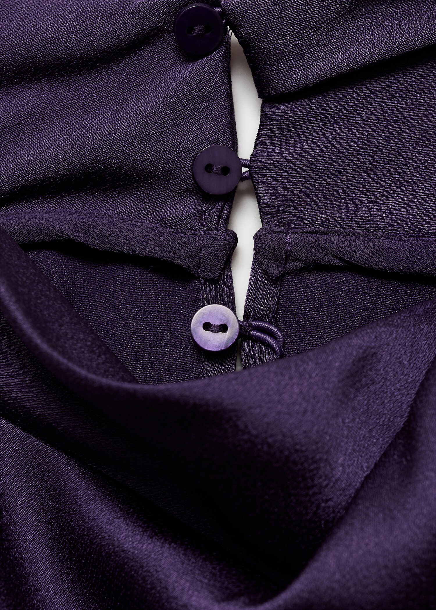 Blusa satinada drapeada cuello alto - Detalle del artículo 0