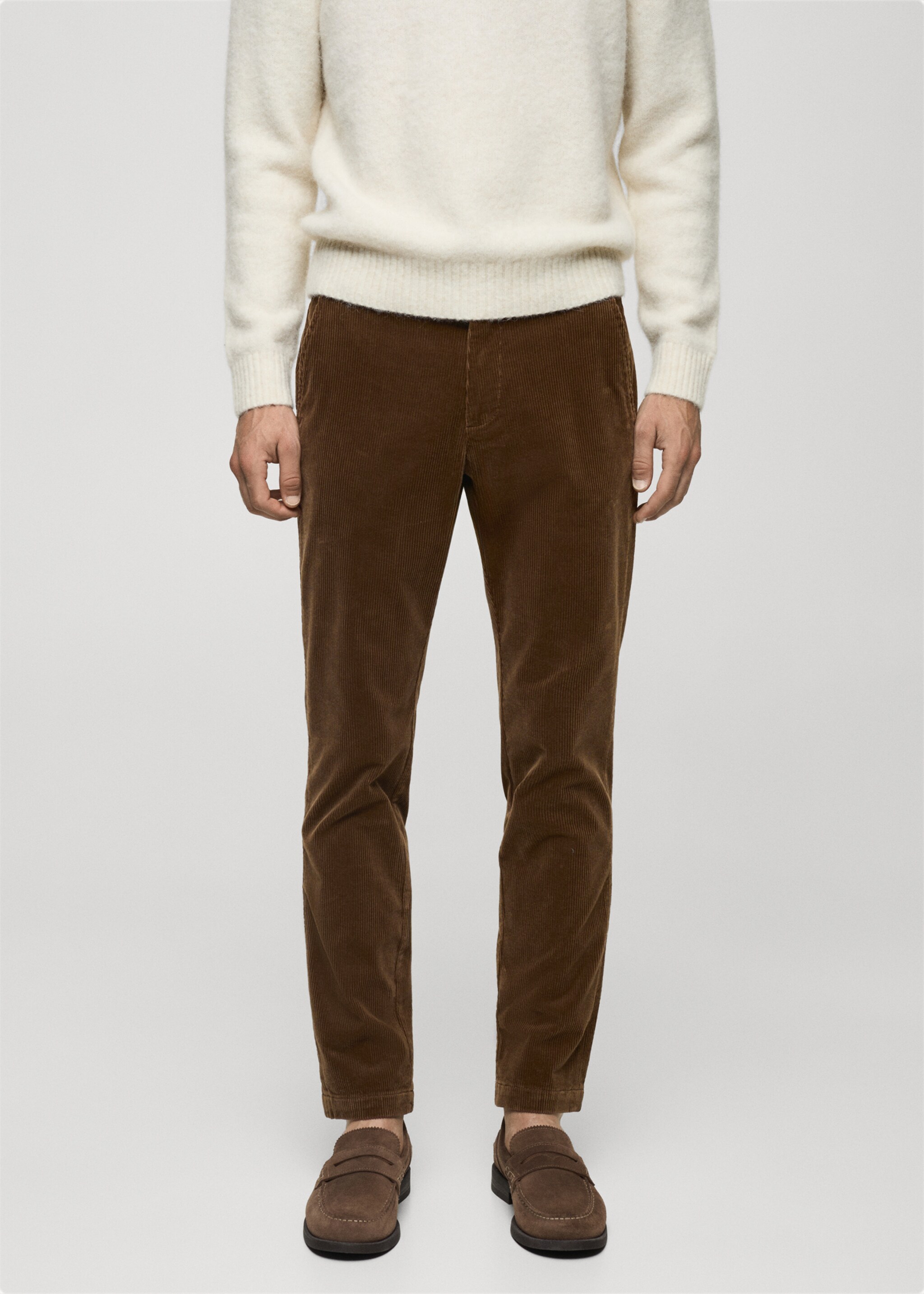Slim Fit-Cordhose - Mittlere Ansicht, Mittelbraun. Ref: 77067913-00.