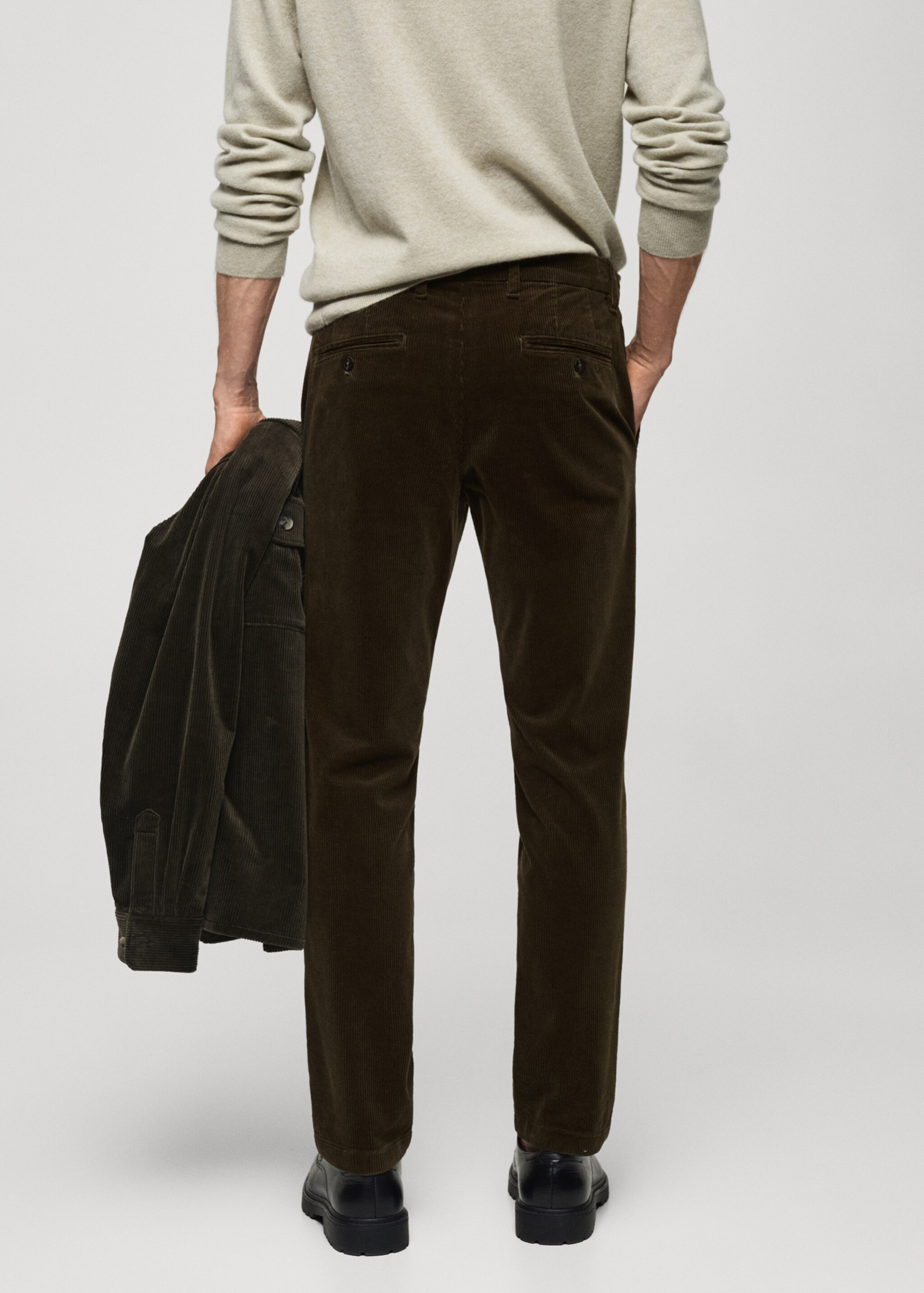 Slim Fit-Cordhose - Rückseite des Artikels, Khaki. Ref: 77067913-00.