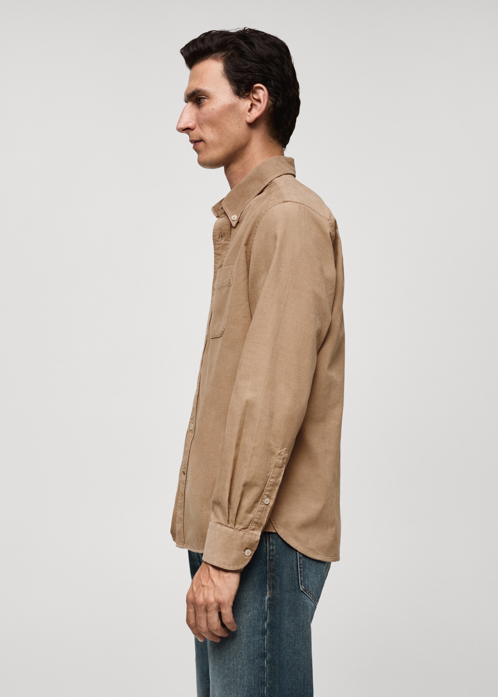 Classic-fit micro-corduroy shirt - Details of the article 2, Beige. Ref: 77067924-00.