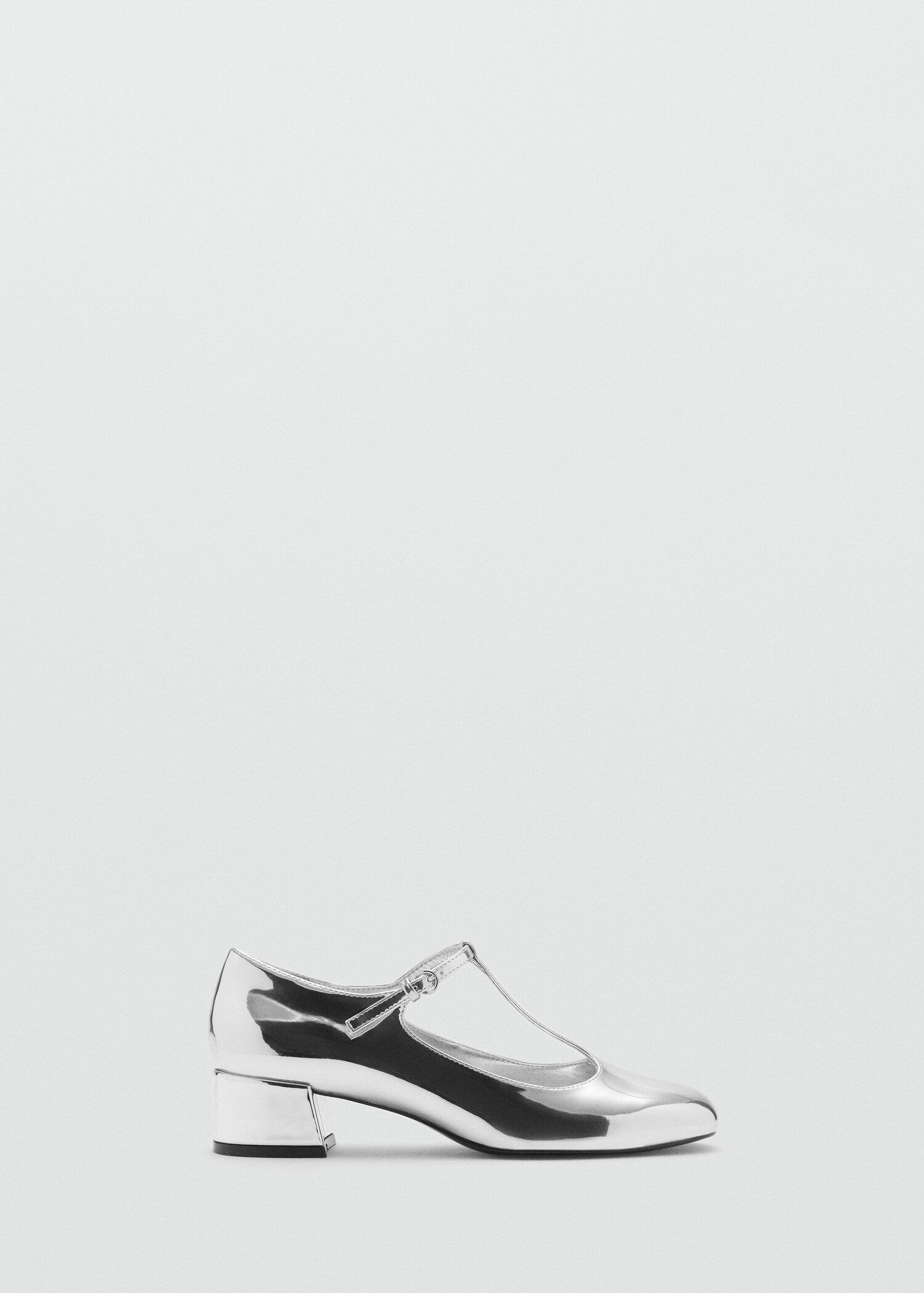 Metallic heel shoes - Article without model