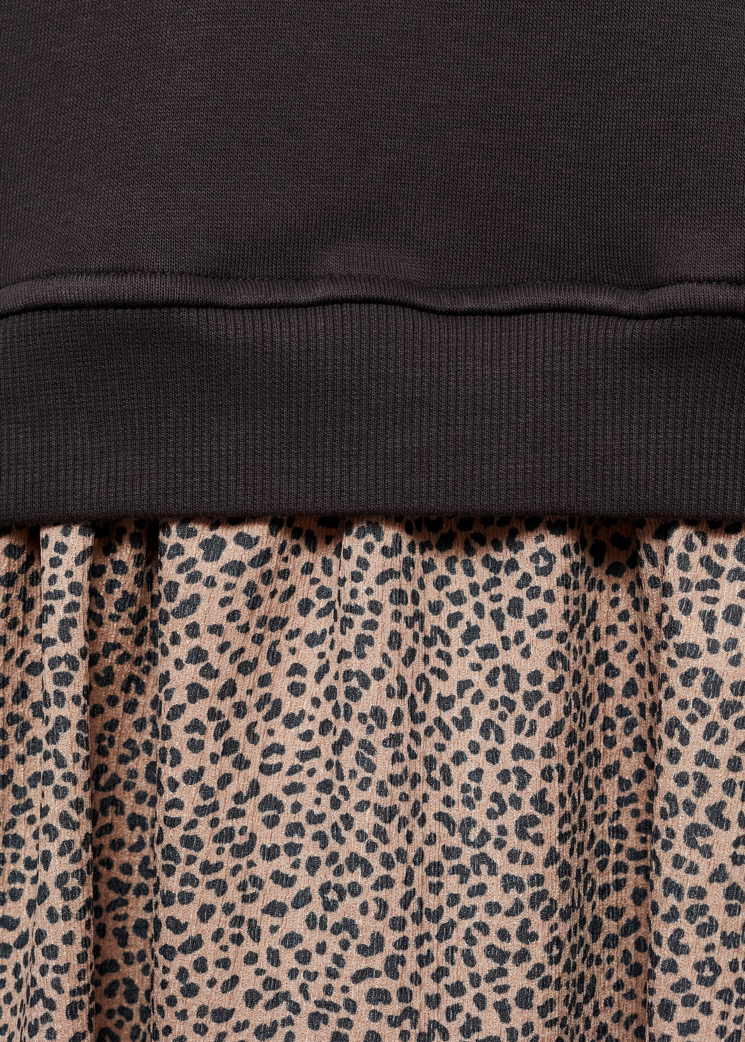 Animal-print sweatshirt dress - Details of the article 0