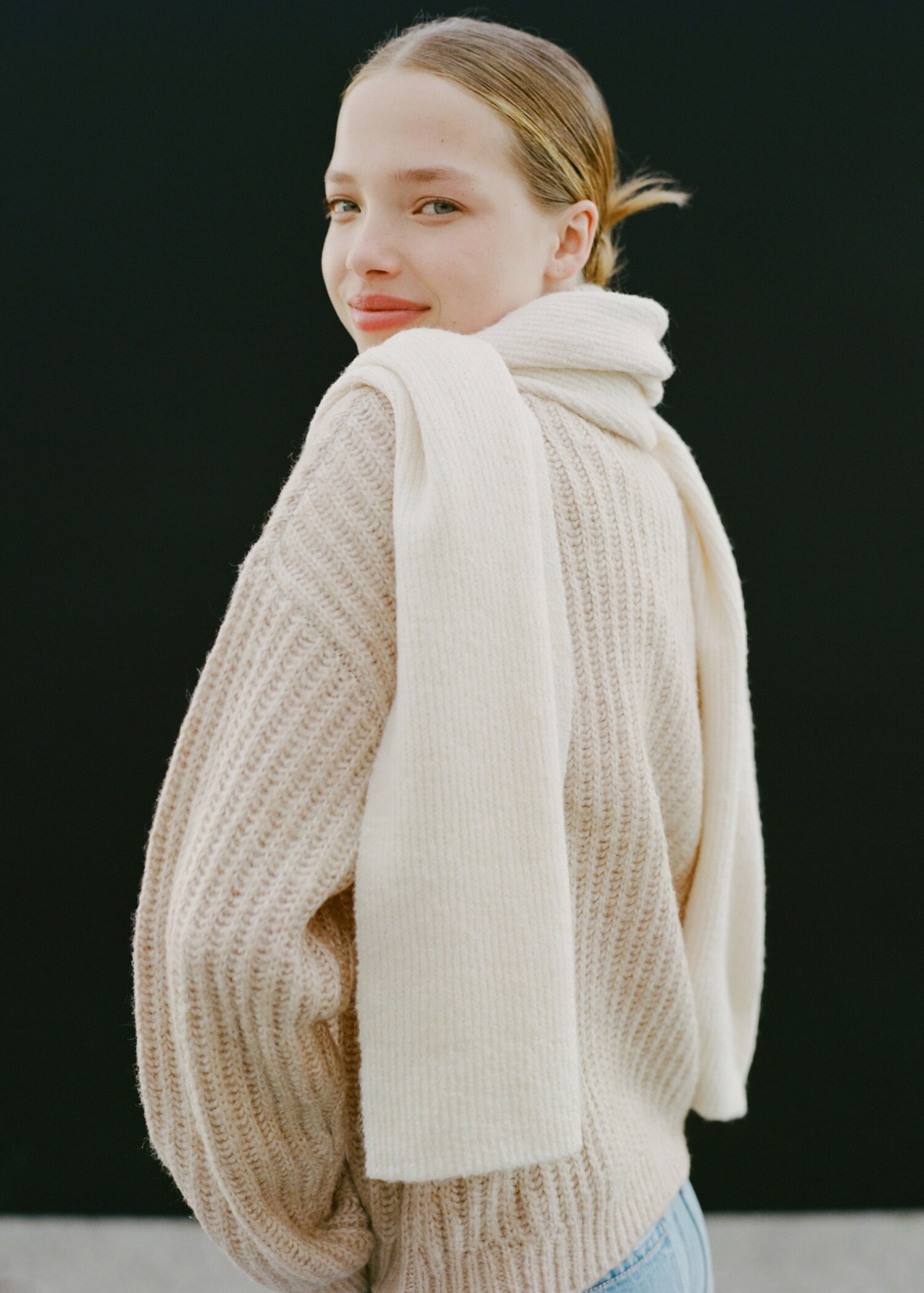 Knit scarf - Details of the article 5