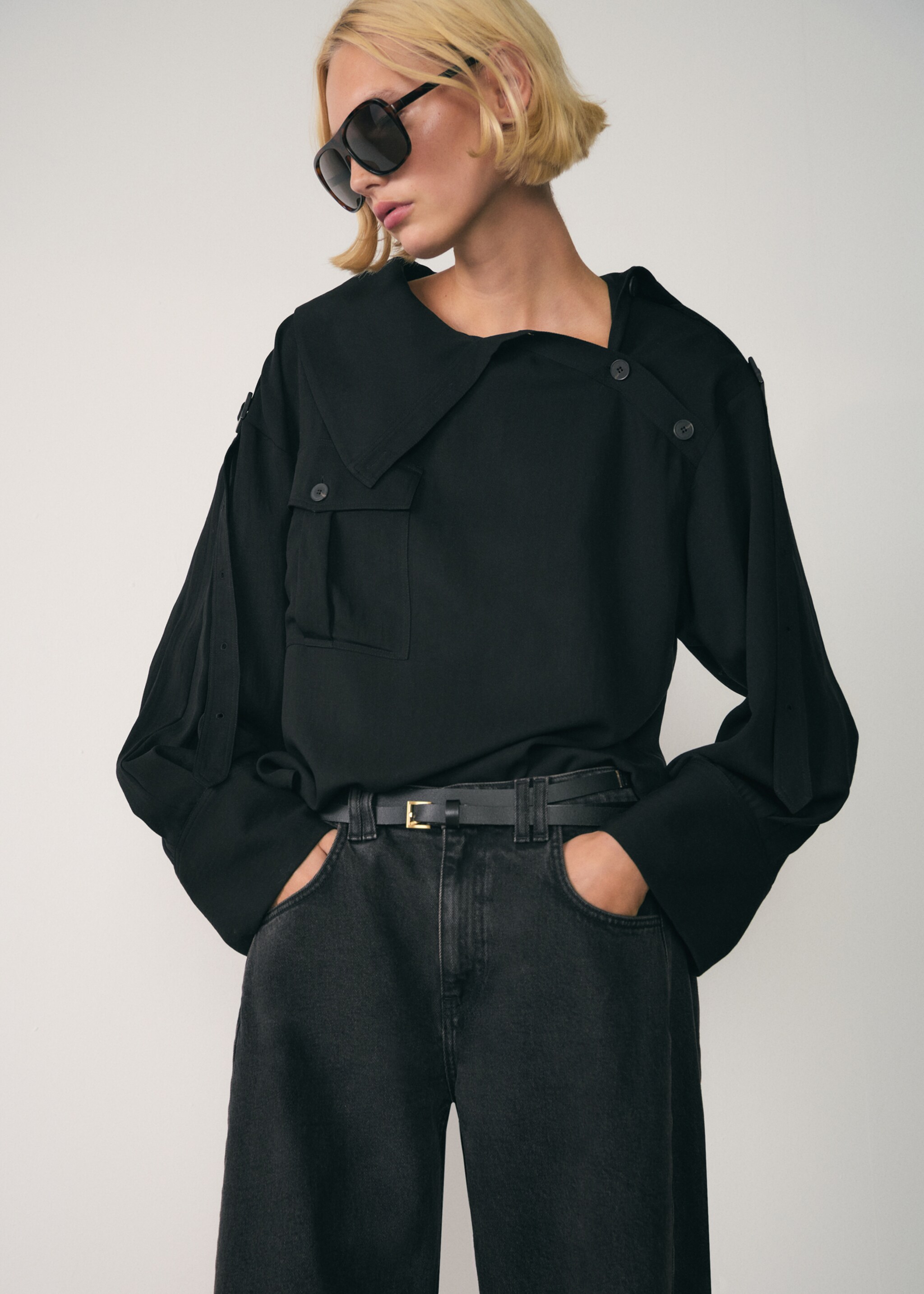 Wideleg loose low-rise jeans - Detail van het artikel 1, Black denim. Ref: 77067937-00.
