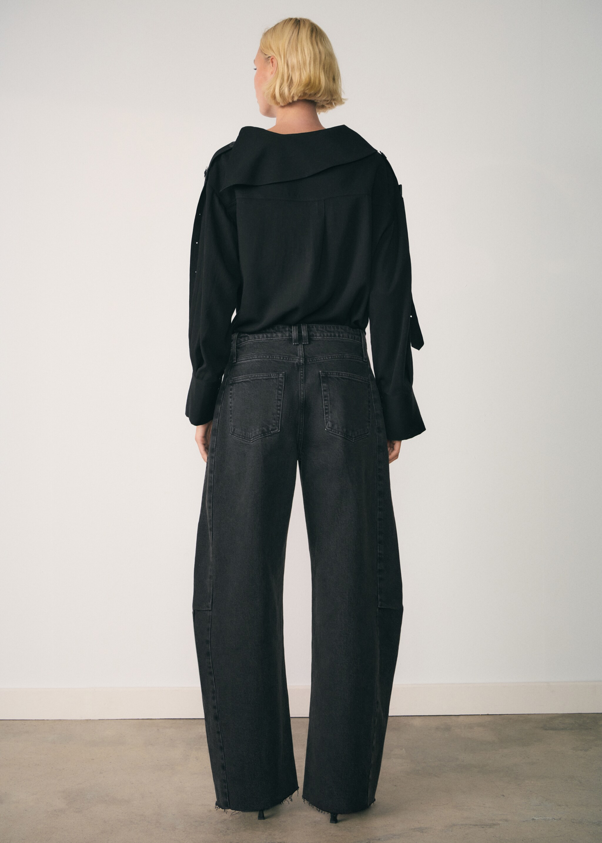 Wideleg loose low-rise jeans - Achterkant van het artikel, Black denim. Ref: 77067937-00.