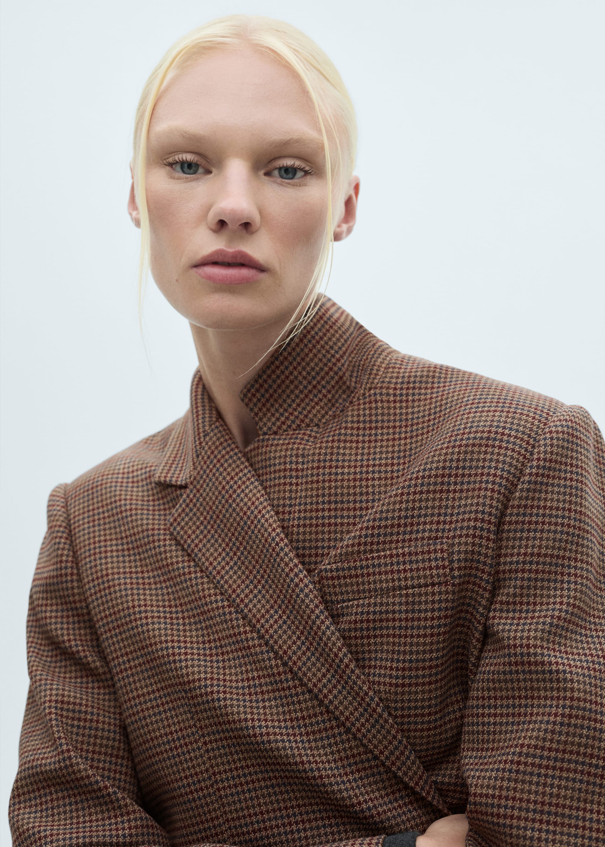 Houndstooth-check jacket - Details of the article 1, Maroon. Ref: 77068271-00.