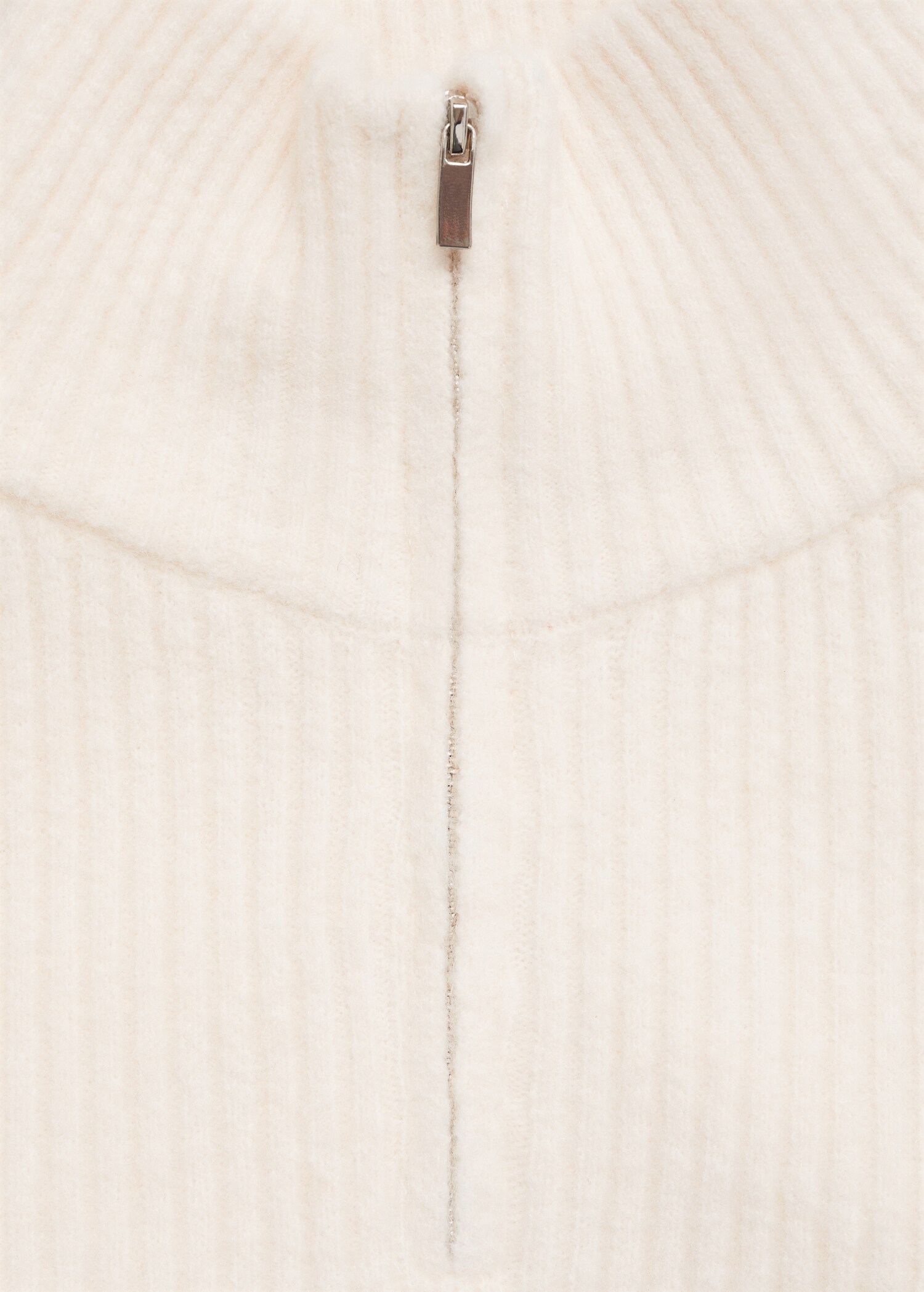 Rippstrick-Kleid mit Reißverschluss - Detail des Artikels 8