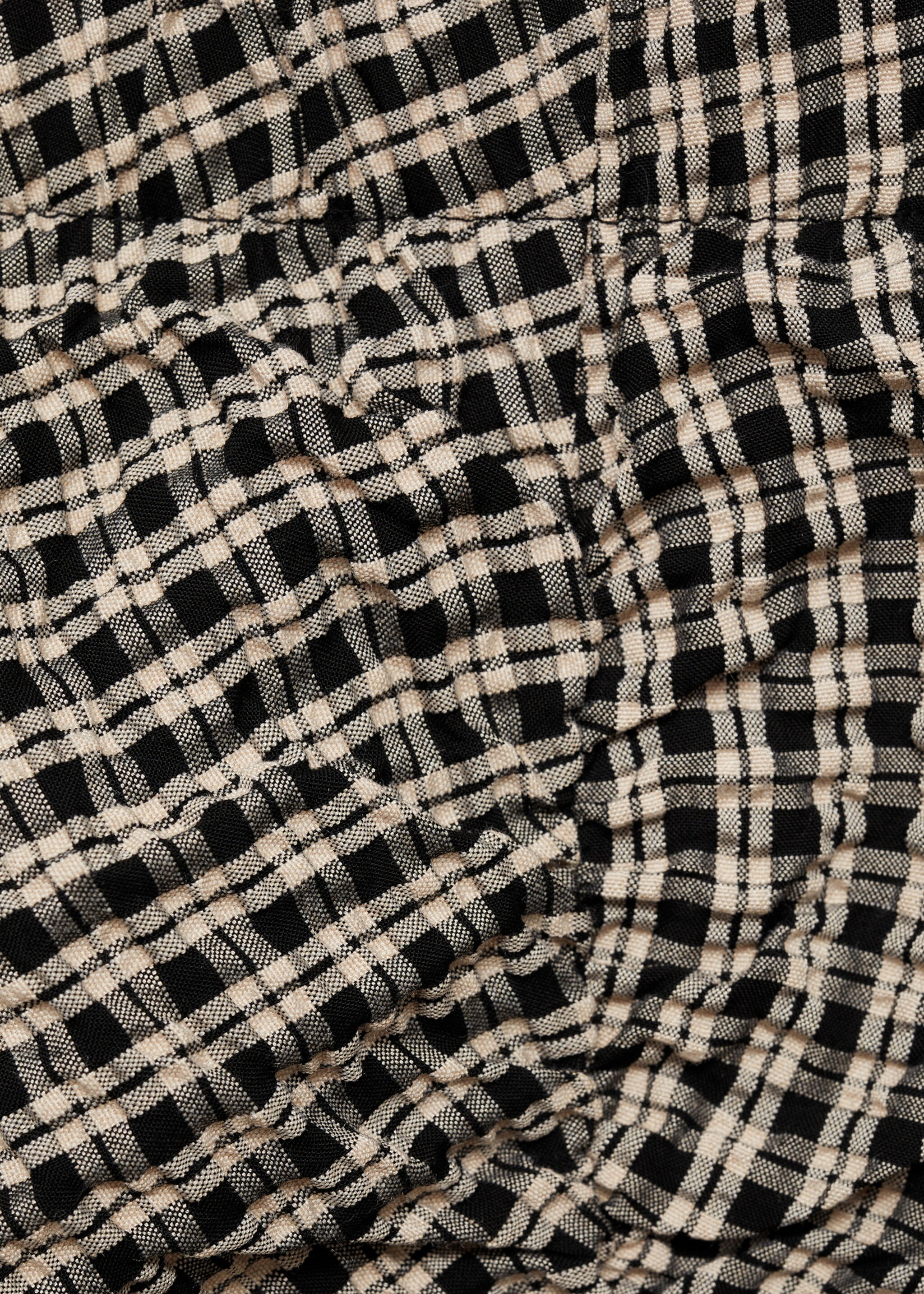 Faldilla midi quadres - Detall de l'article 8, Negre. Ref: 77068278-00.