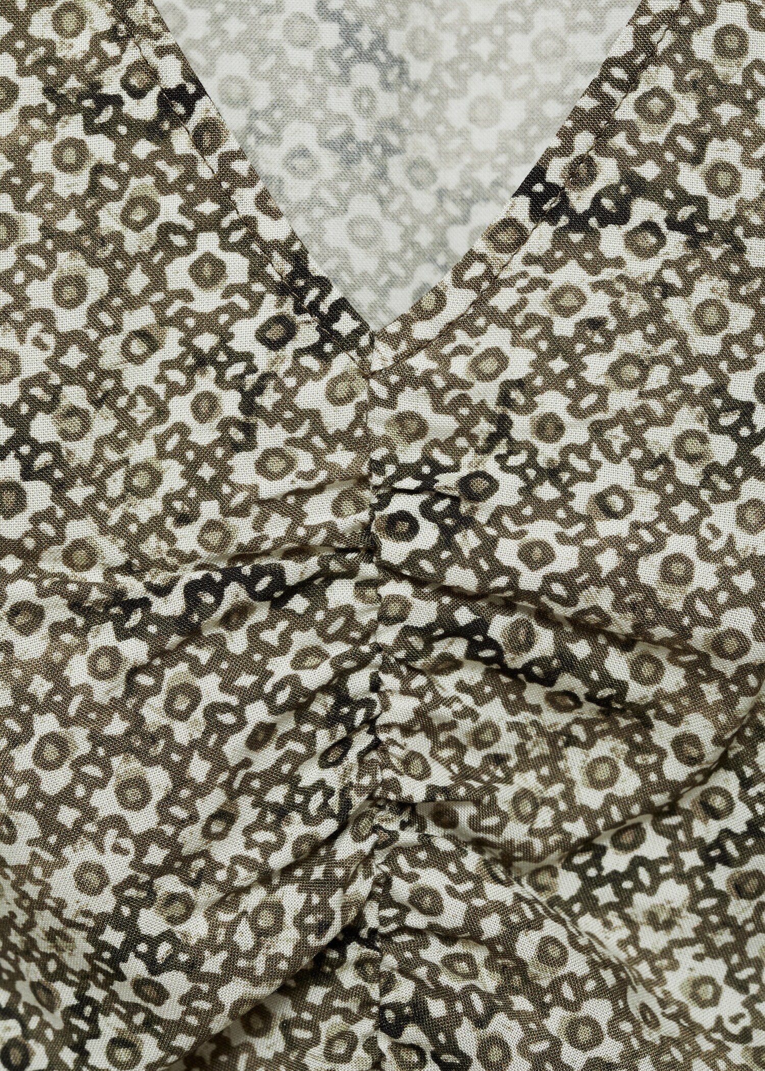 Vestido flores detalle fruncido - Detalle del artículo 8