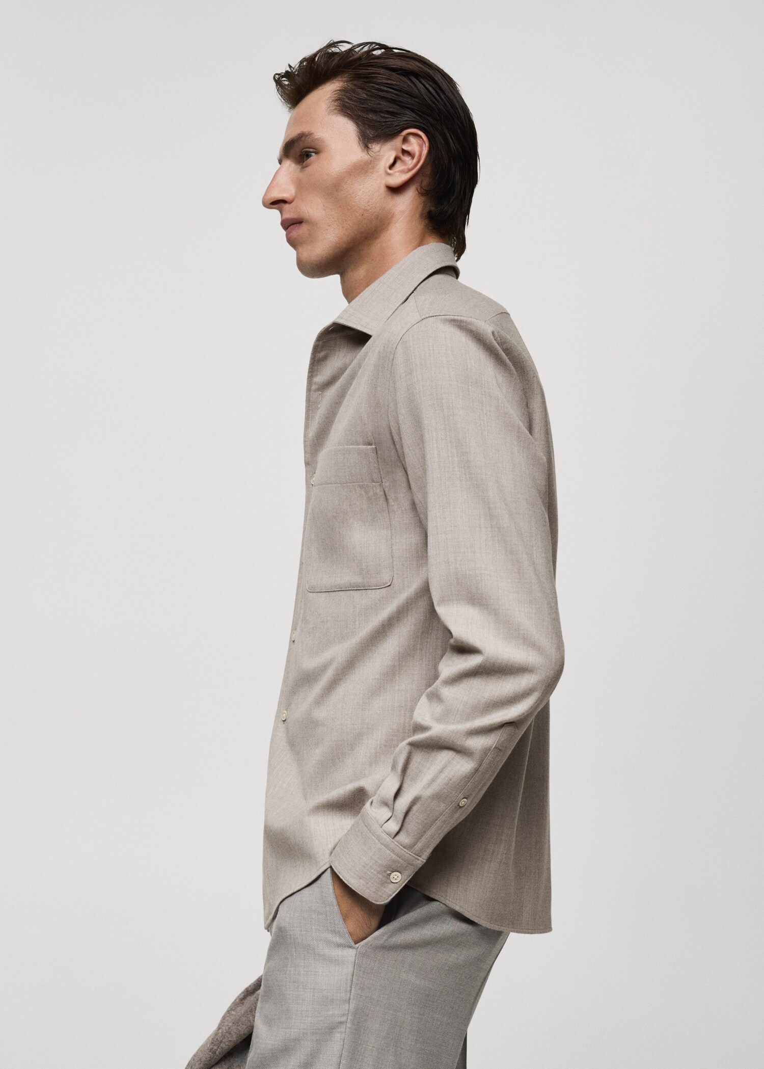 100% wool shirt with pocket - Details of the article 2