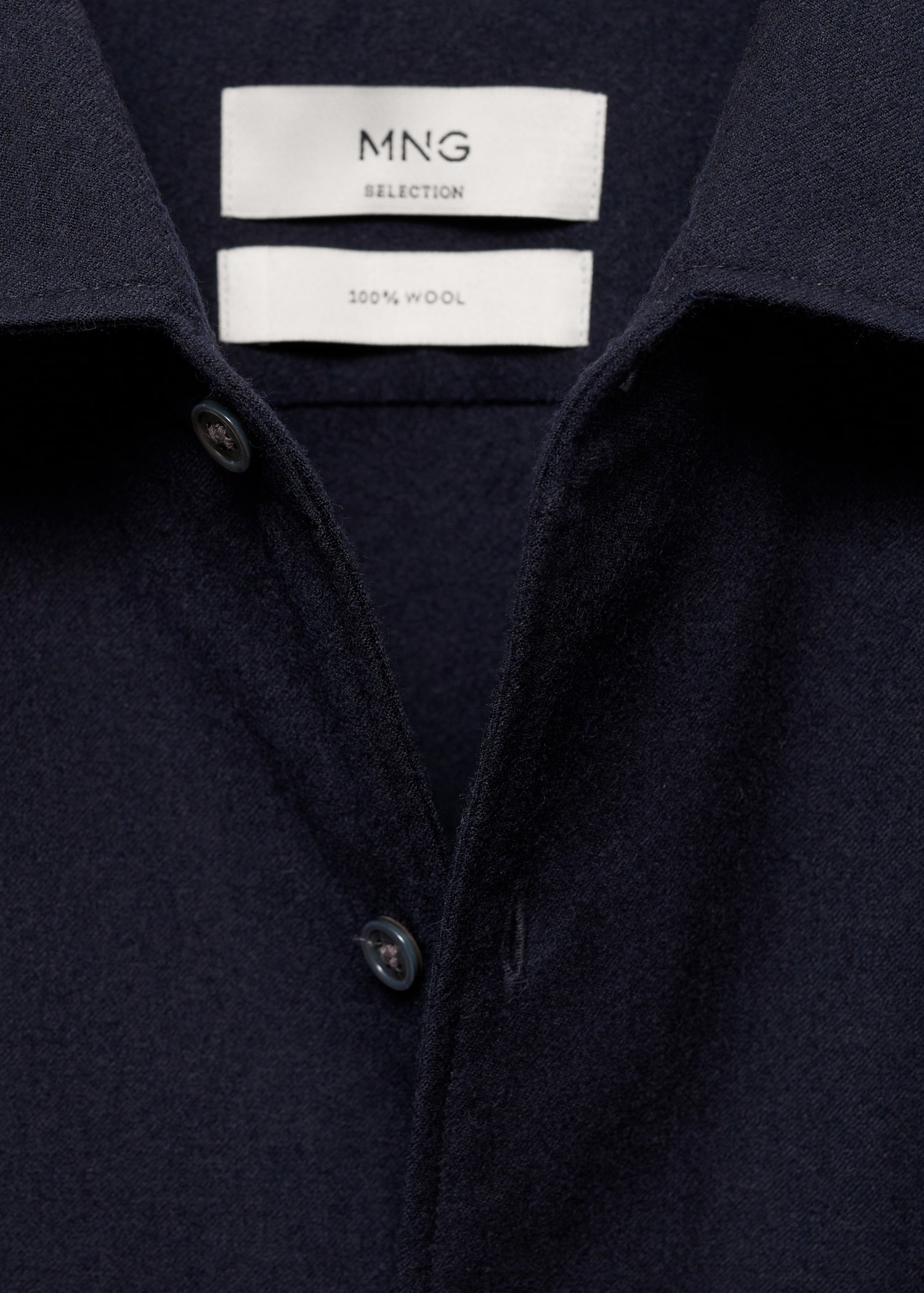 100% wool shirt with pocket - Details of the article 8