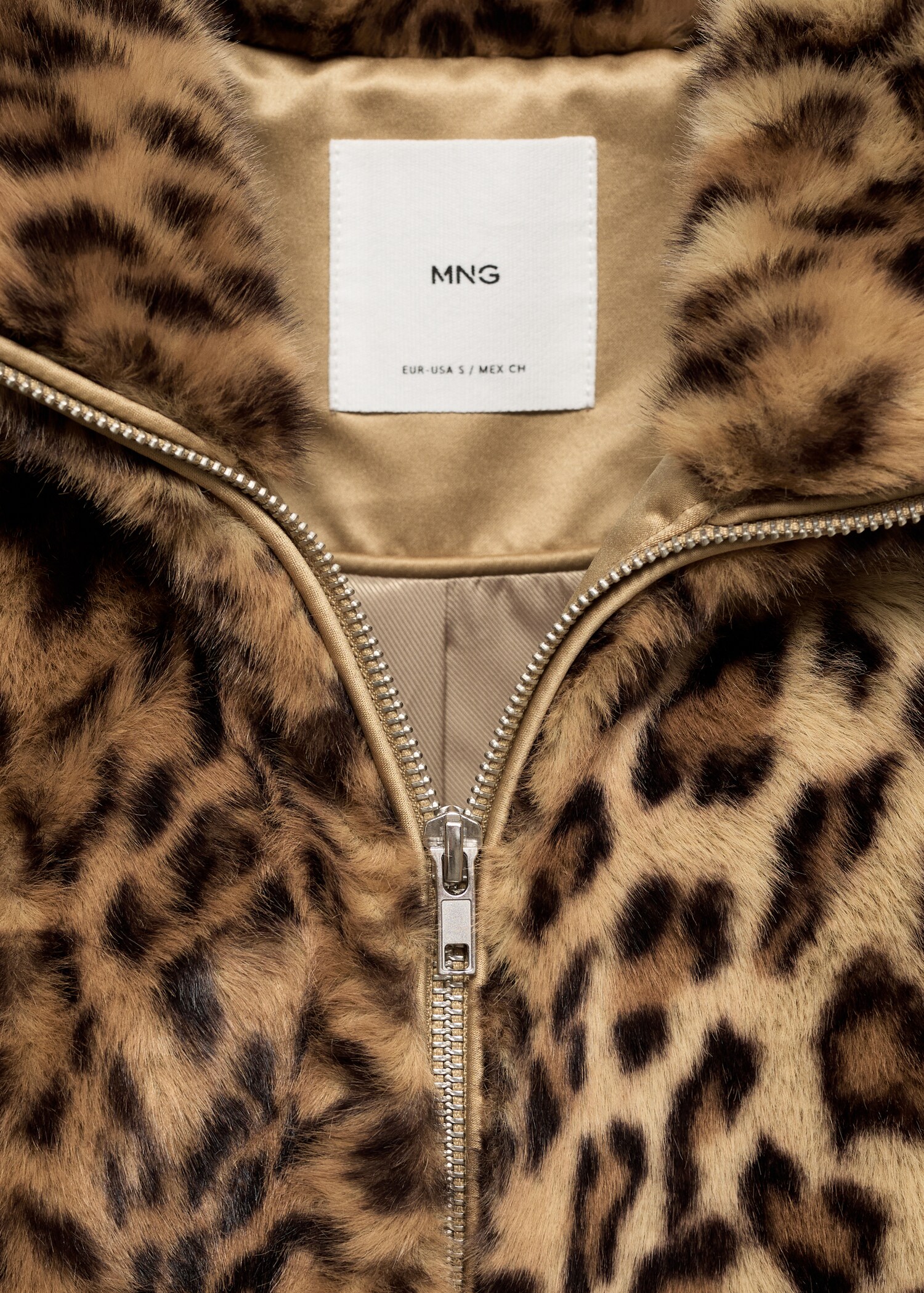 Faux-fur leopard-print jacket - Details of the article 8