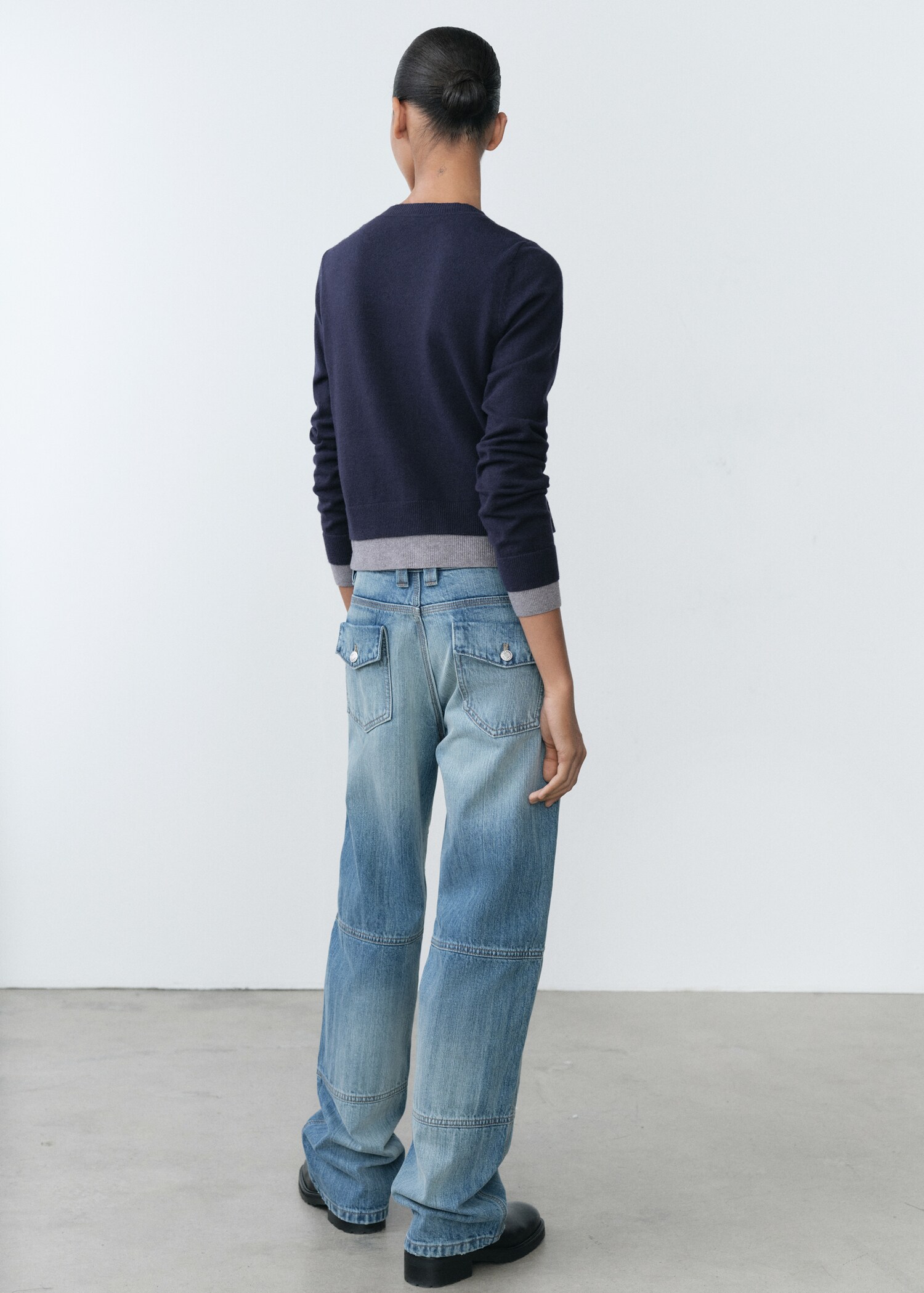 Wide leg jeans with decorative stitching - Reverse of the article