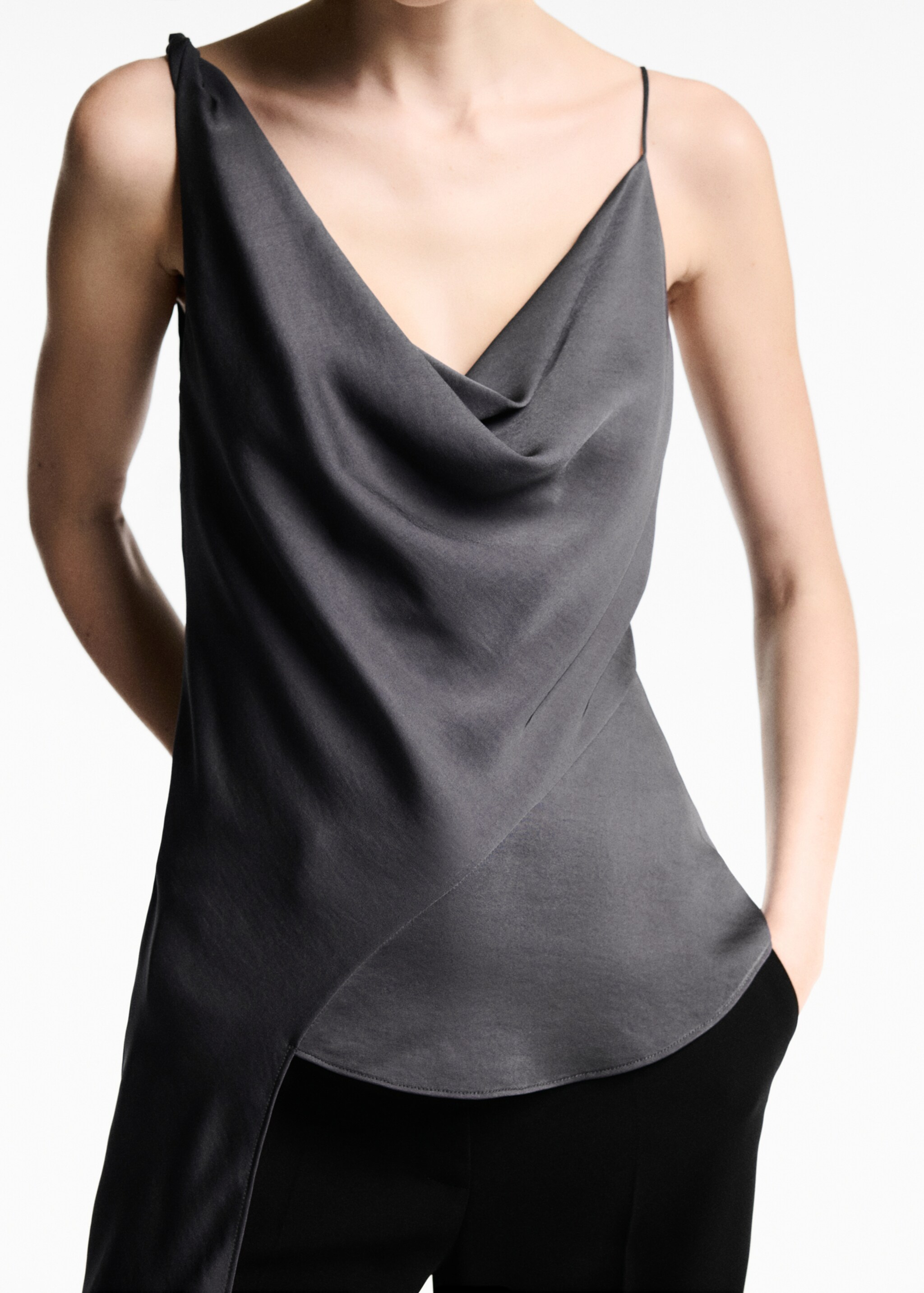 Asymmetrical top with draped neckline - Details of the article 6, Grey. Ref: 77069056-00.