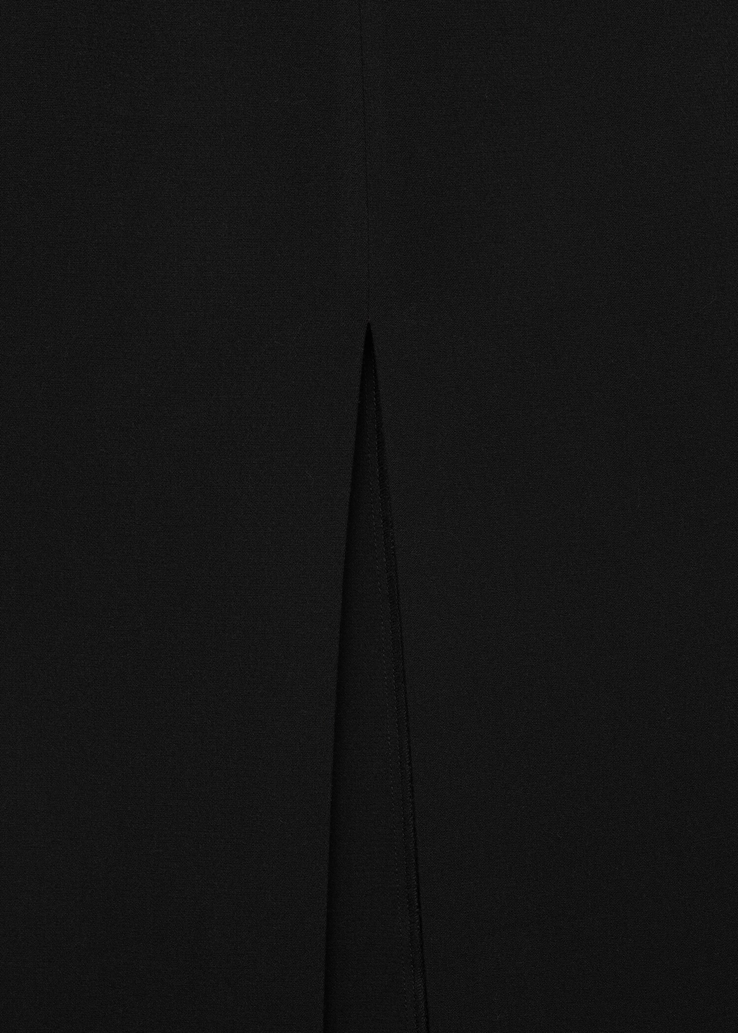Straight skirt with slit - Details of the article 0