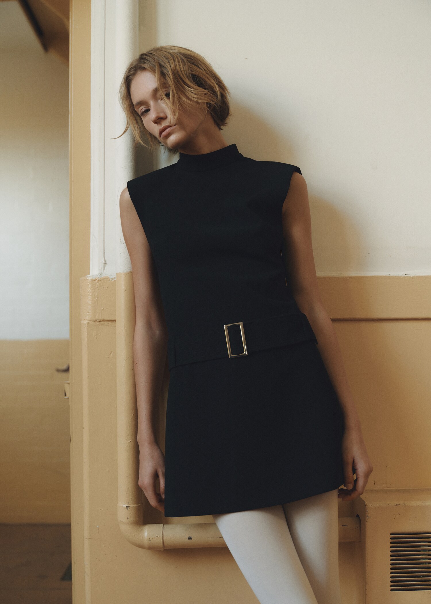 Short belted dress - Details of the article 7