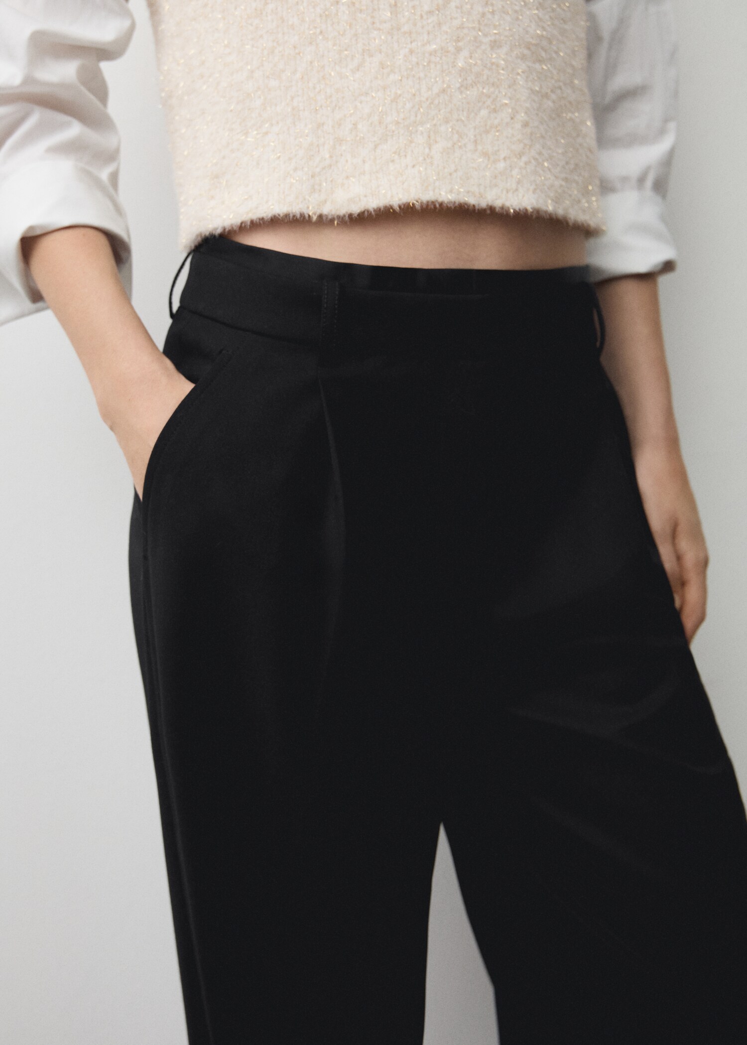 Straight-fit pleated trousers - Details of the article 6
