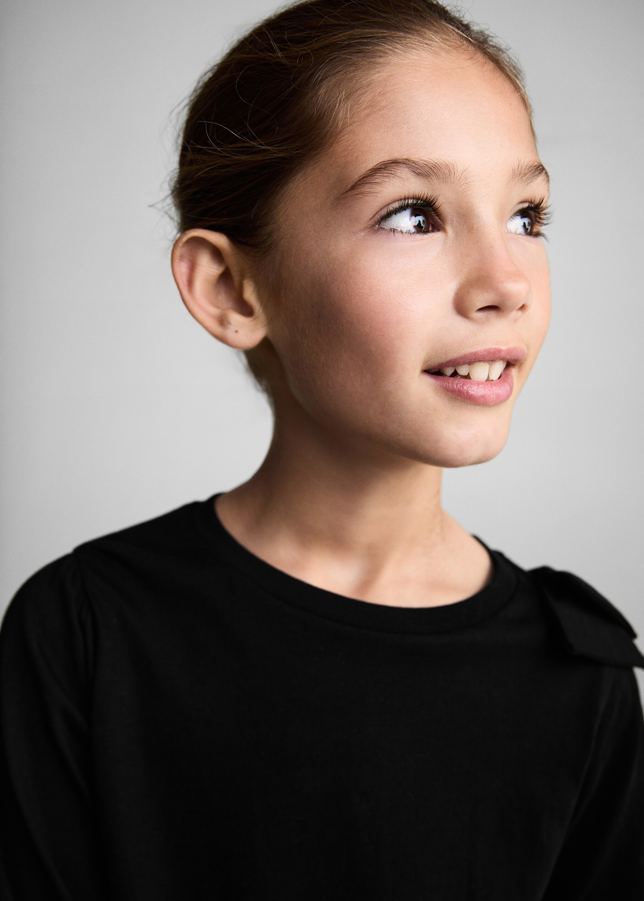 Bow cotton T-shirt - Details of the article 1, Black. Ref: 77069231-00.