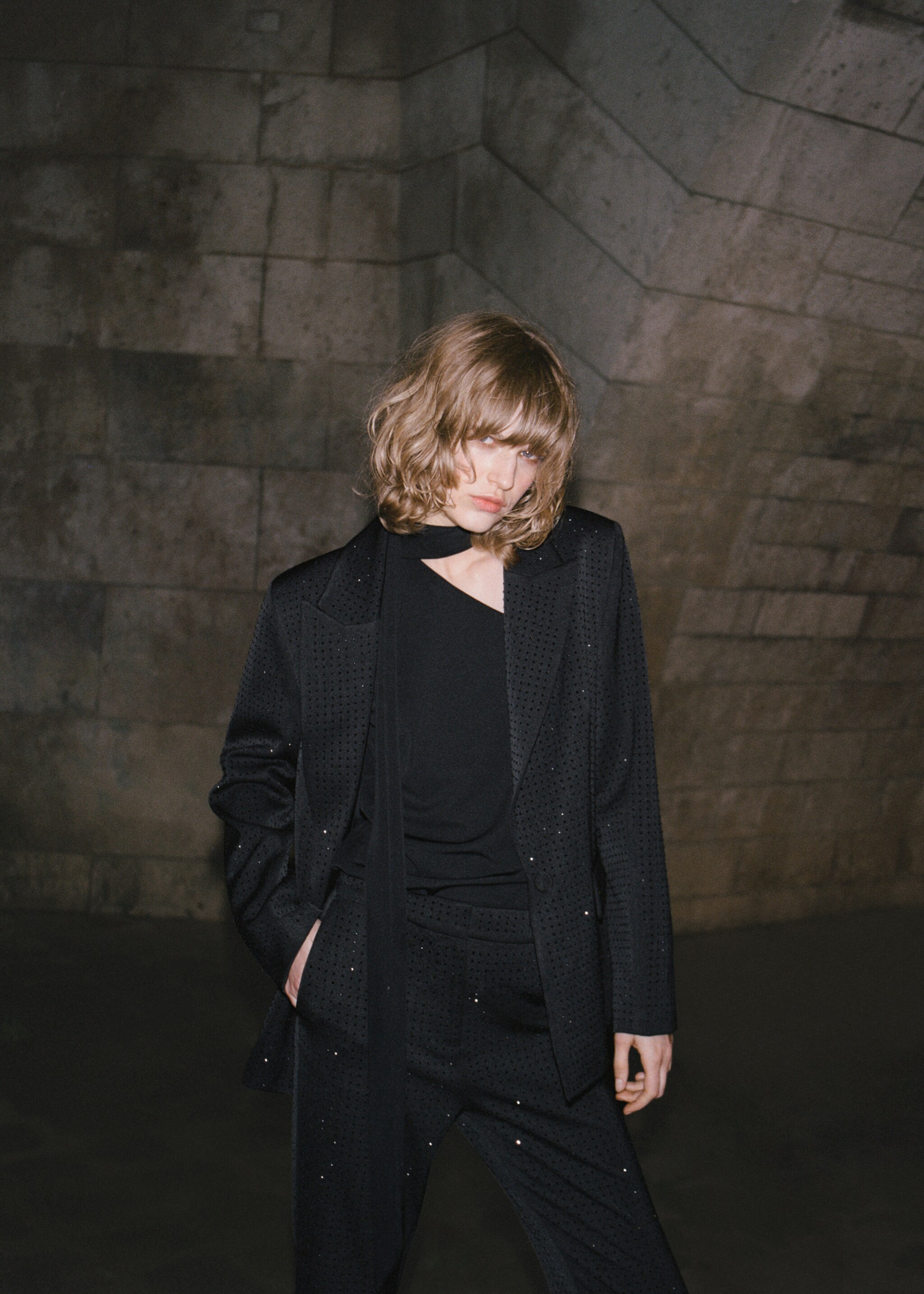 Suit jacket with rhinestones - Details of the article 6, Black. Ref: 77069234-00.