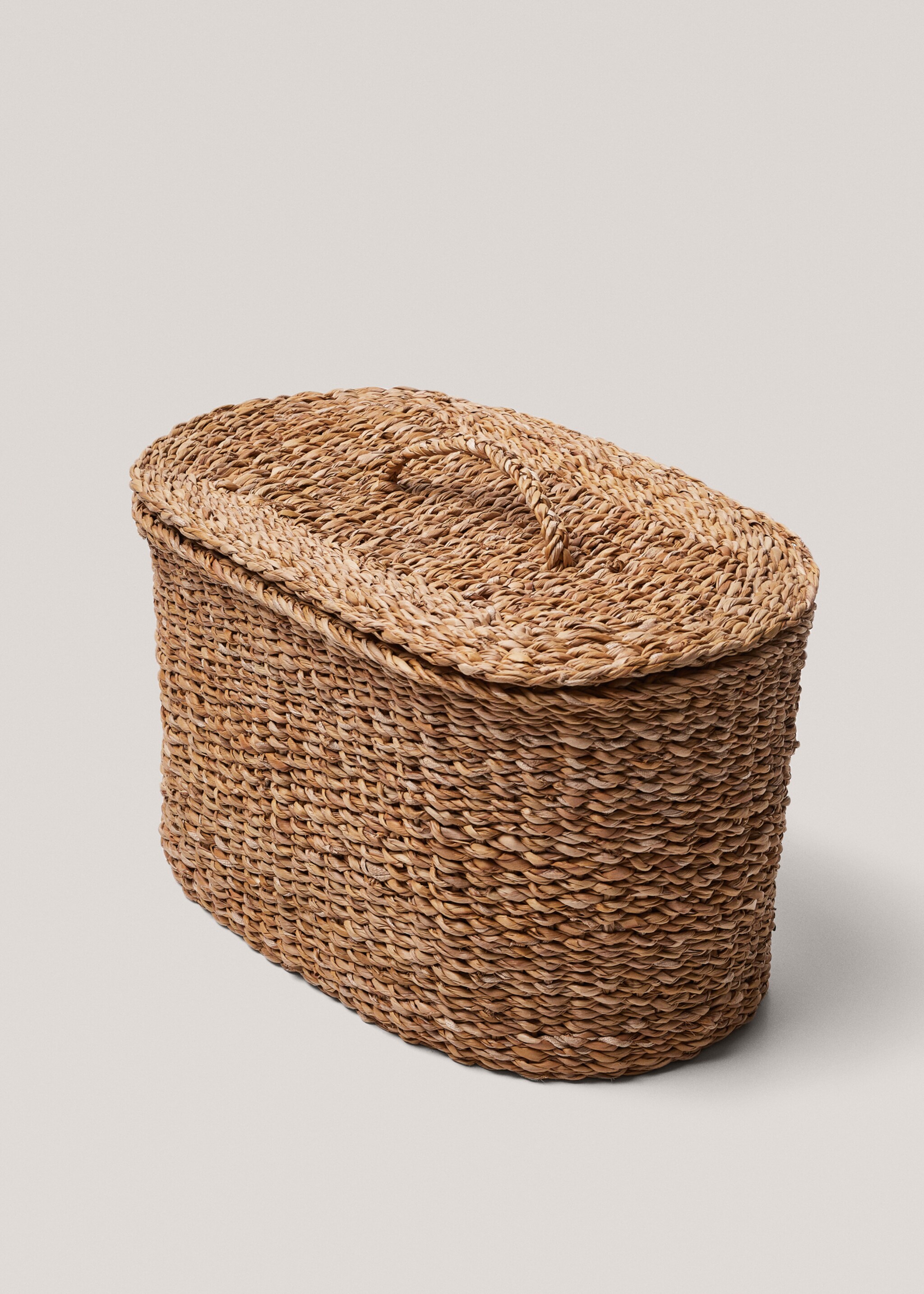 Medium natural fibre oval basket - Details of the article 1, Beige. Ref: 77070333-00.