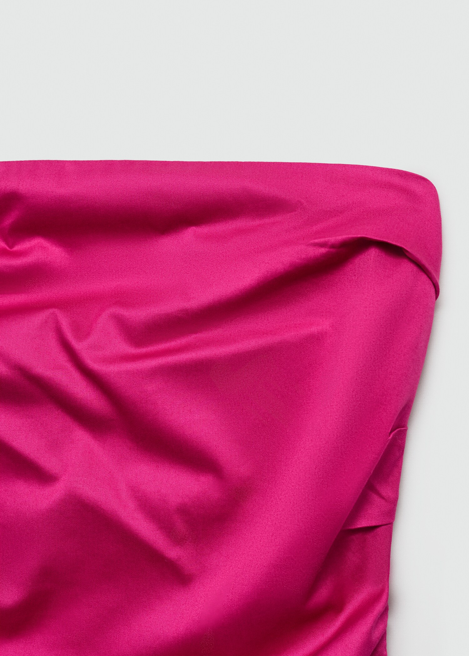 Schulterfreies Kleid mit Drapierung - Detail des Artikels 8