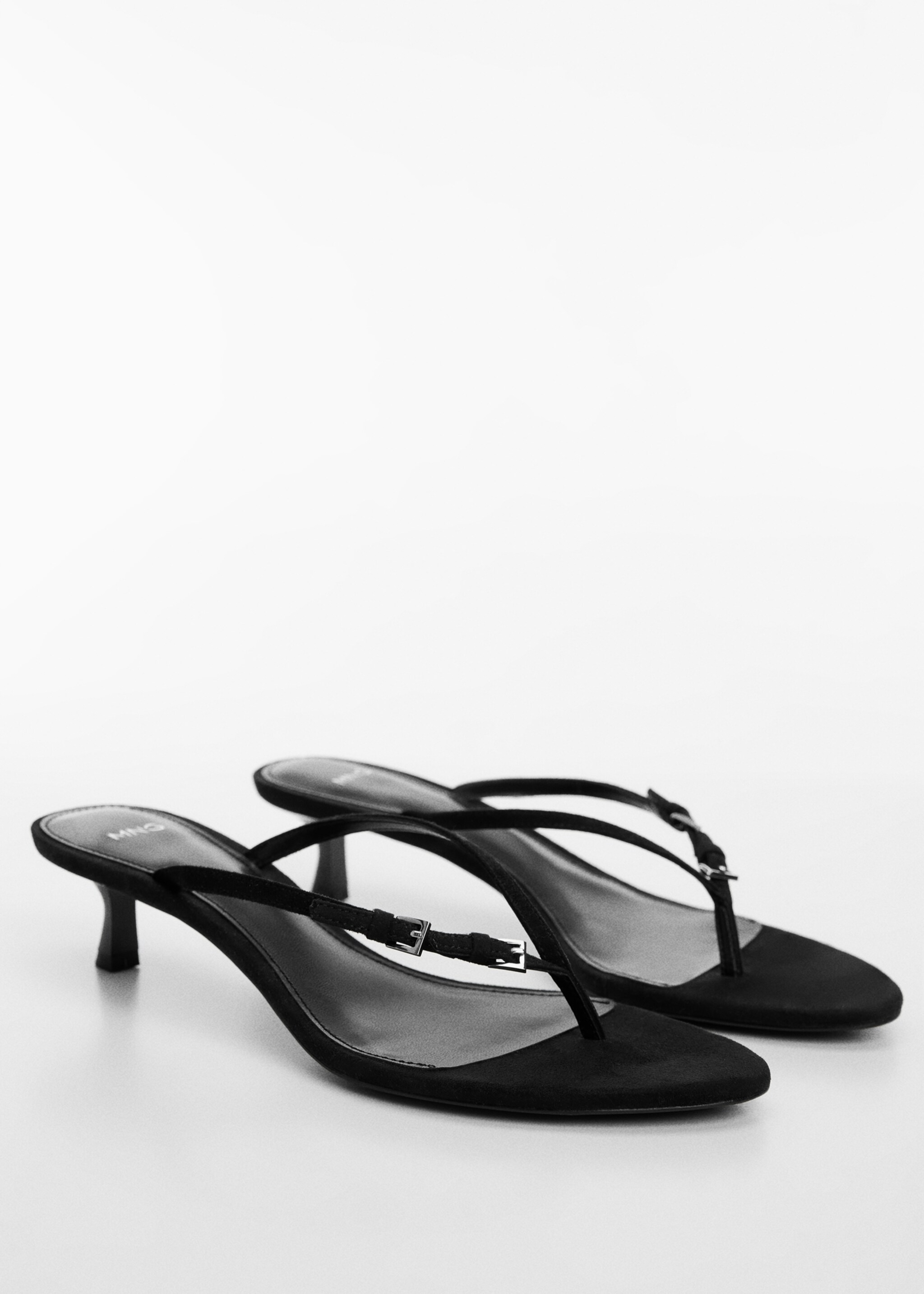 Heeled sandal with buckle detail - Medium plane