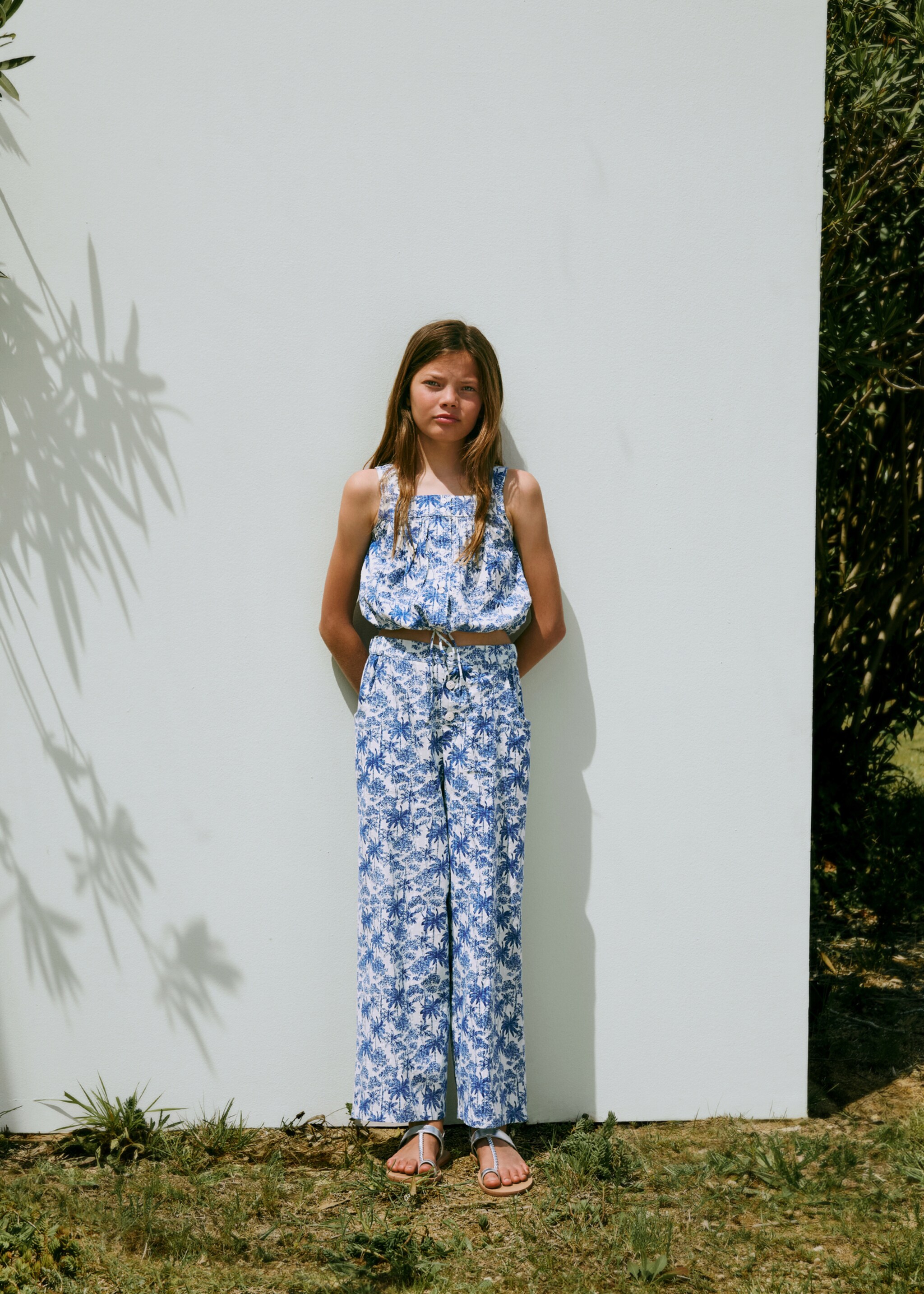Palm-print top - Details of the article 5