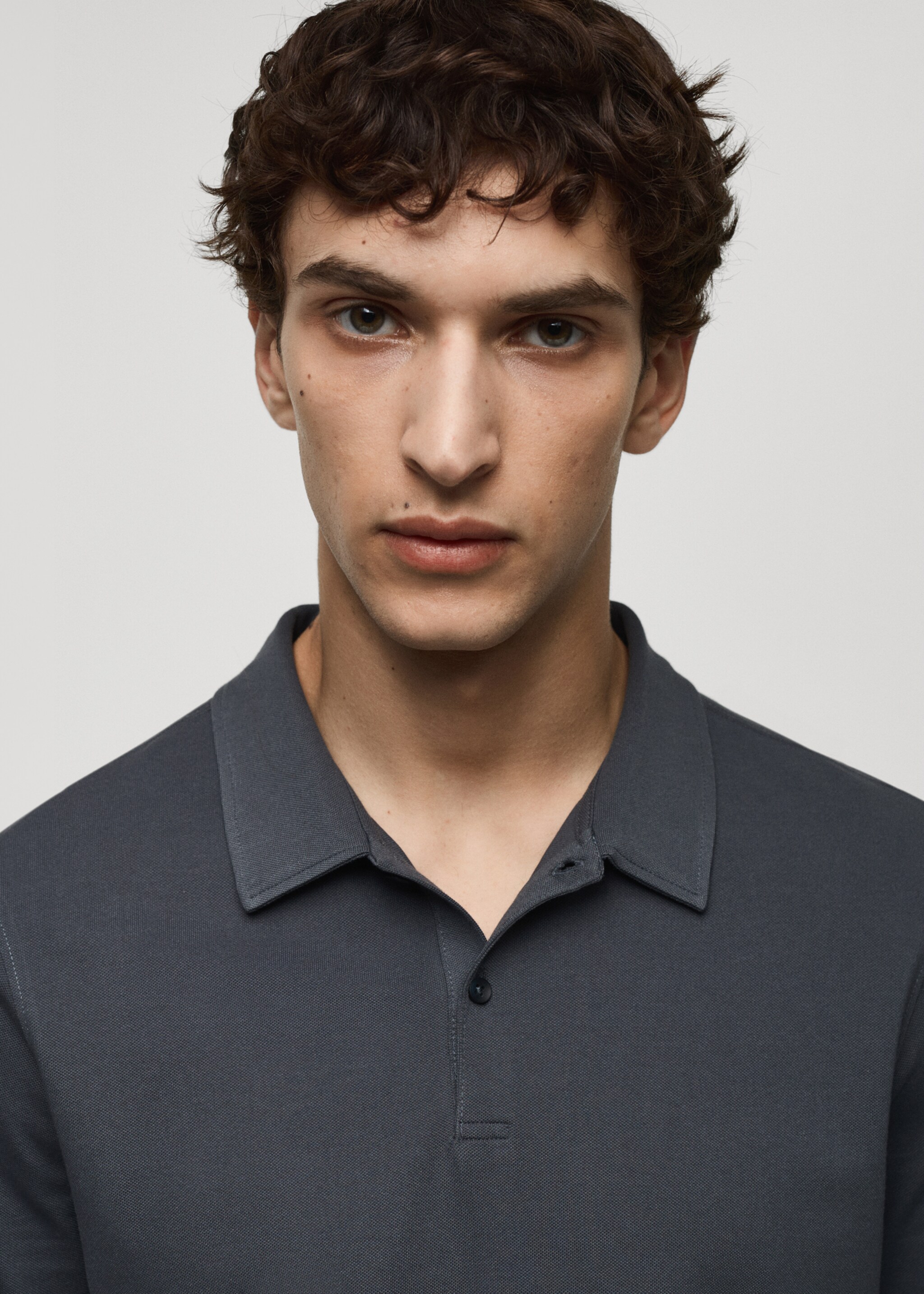 Slim-fit cotton piqué textured polo shirt - Details of the article 1