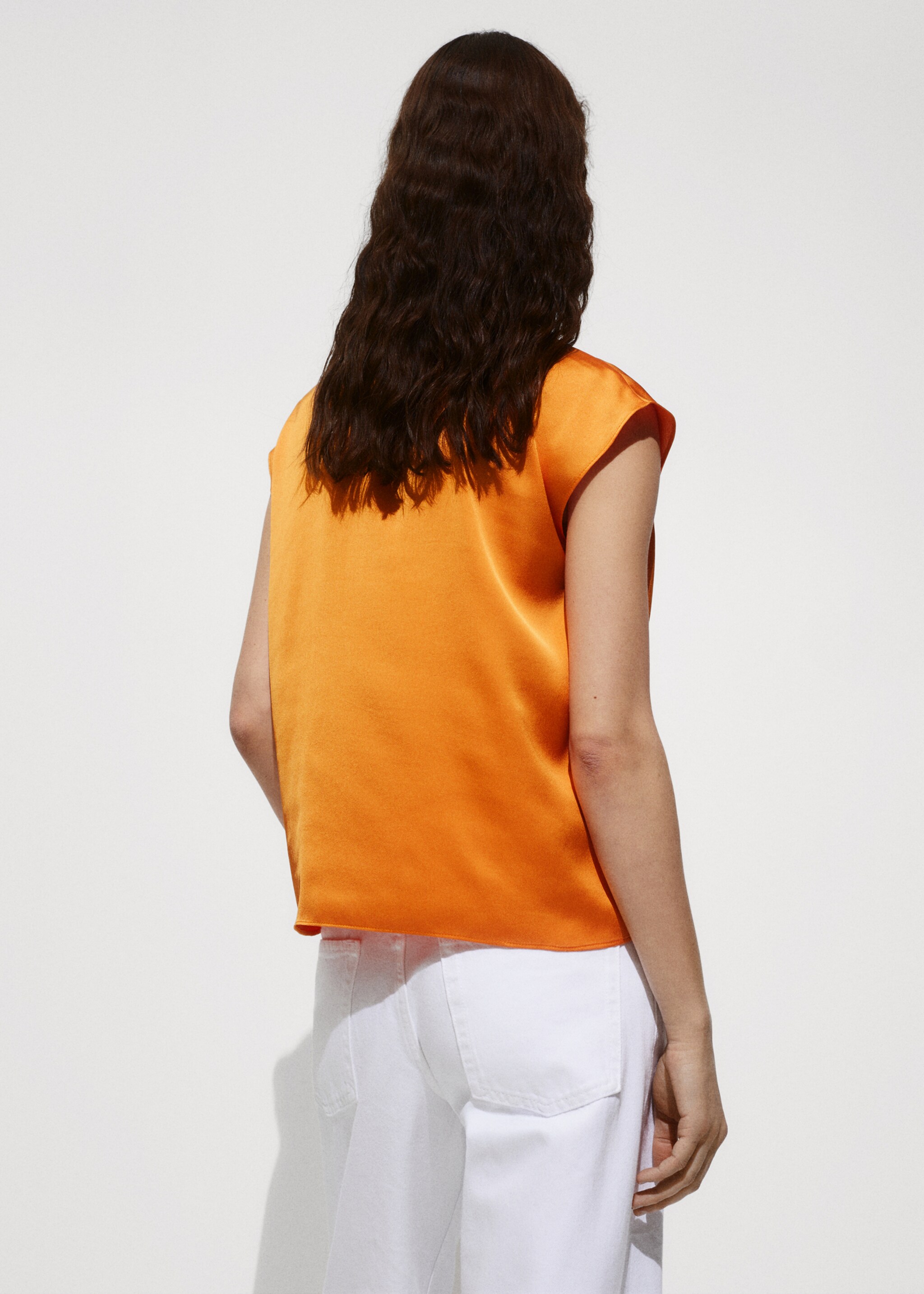 Camisa fluida satinada - Reverso del artículo
