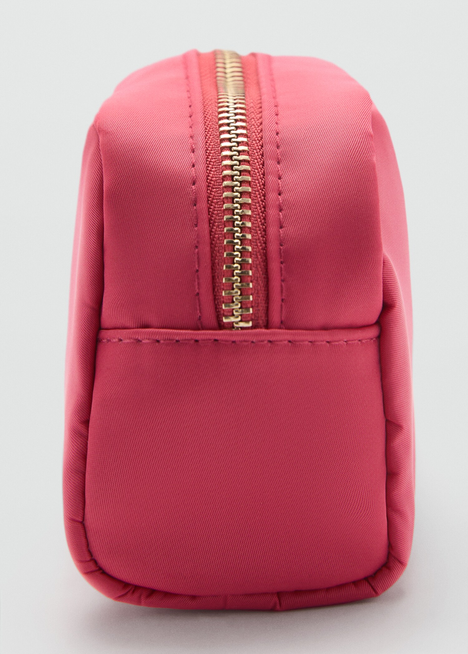 Zipped toiletry bag with logo - Details of the article 1