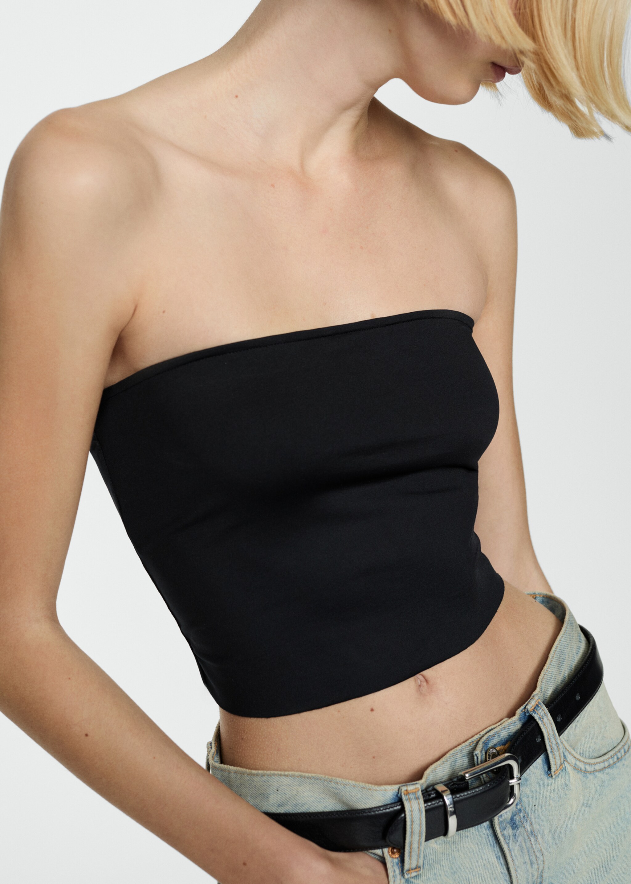 Bandeau top - Details of the article 6, Black. Ref: 77070373-00.