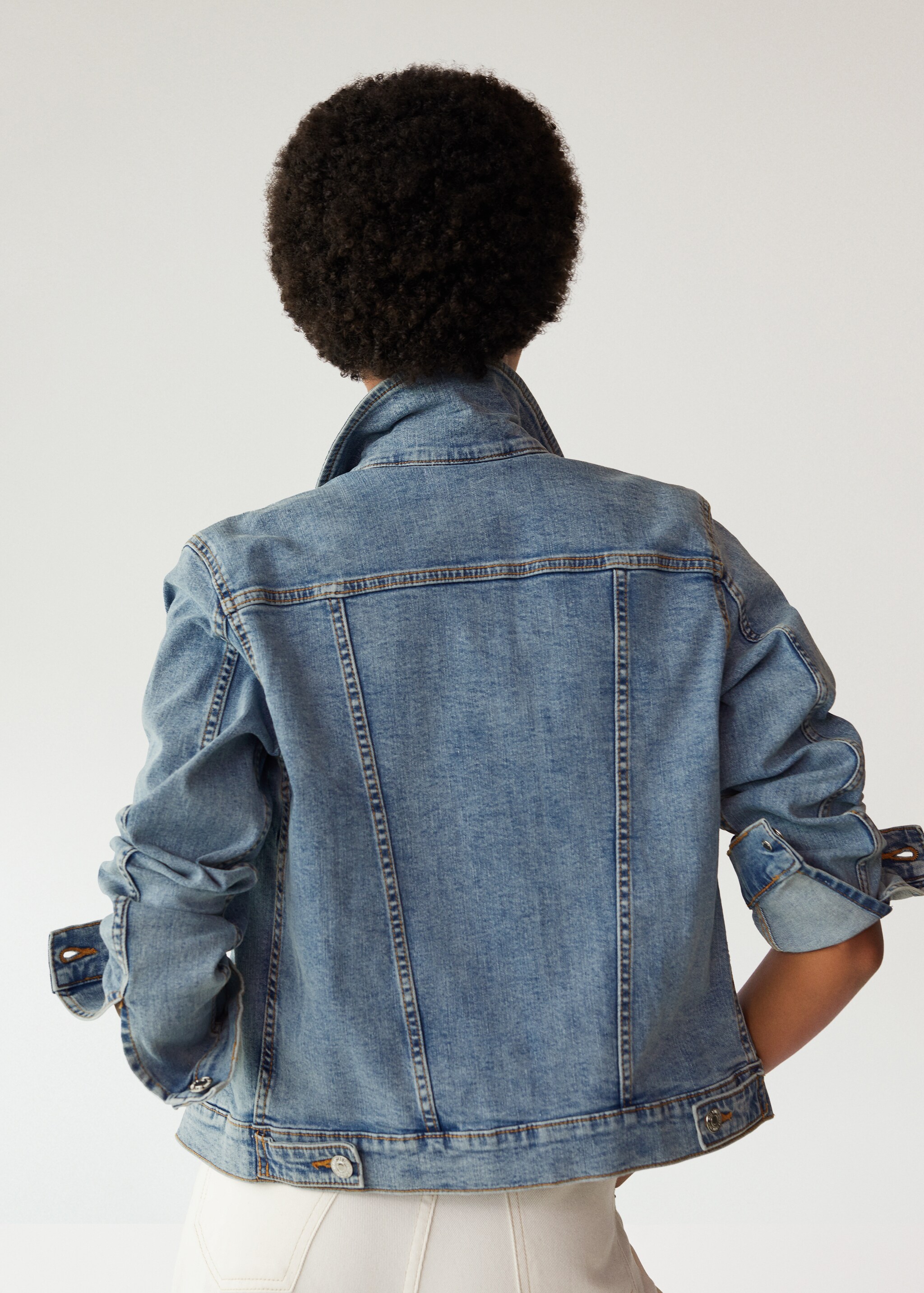 Cazadora denim claro - Reverso del artículo