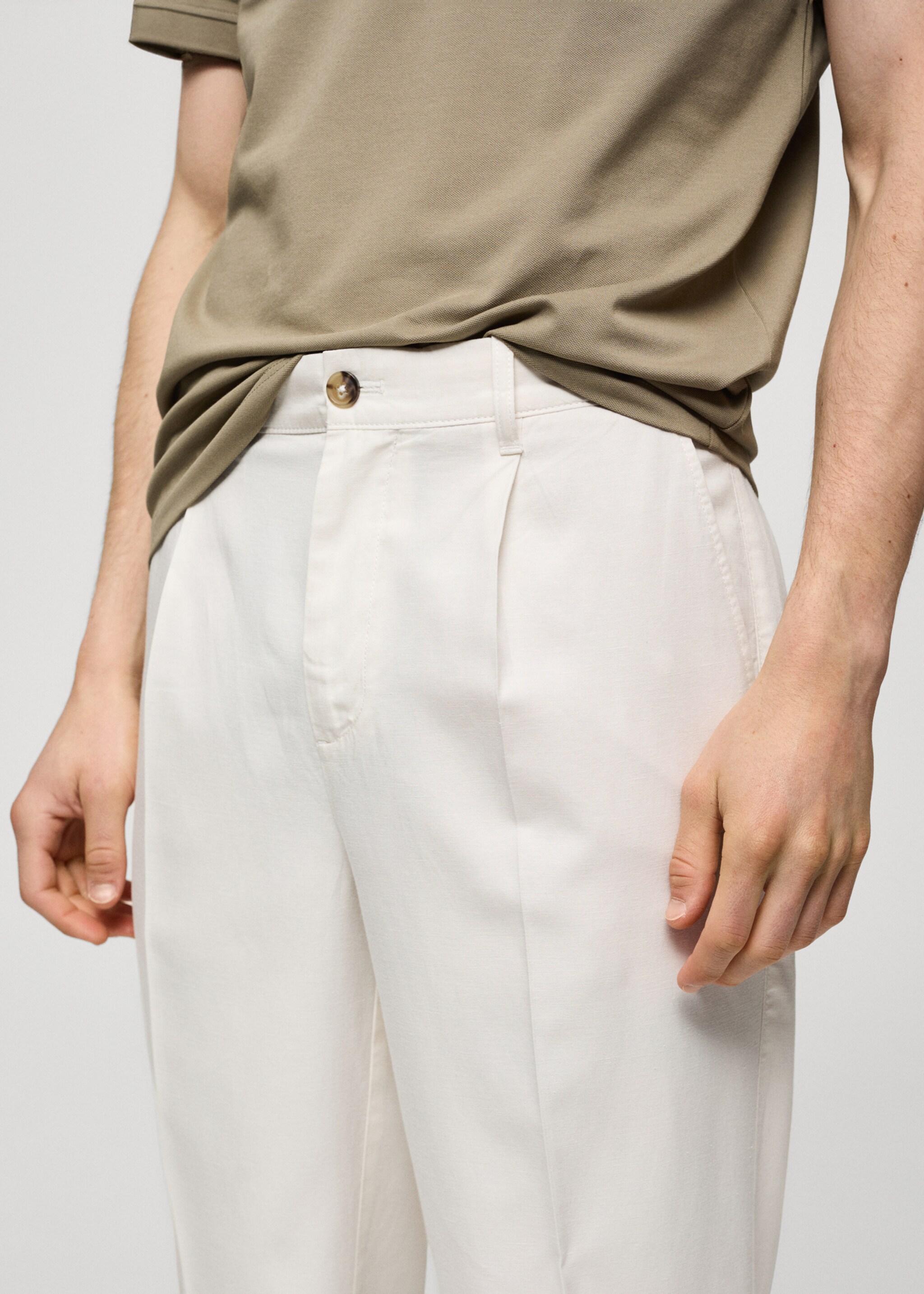 Cotton lyocell pleated trousers - Details of the article 1, Off White. Ref: 77070562-00.