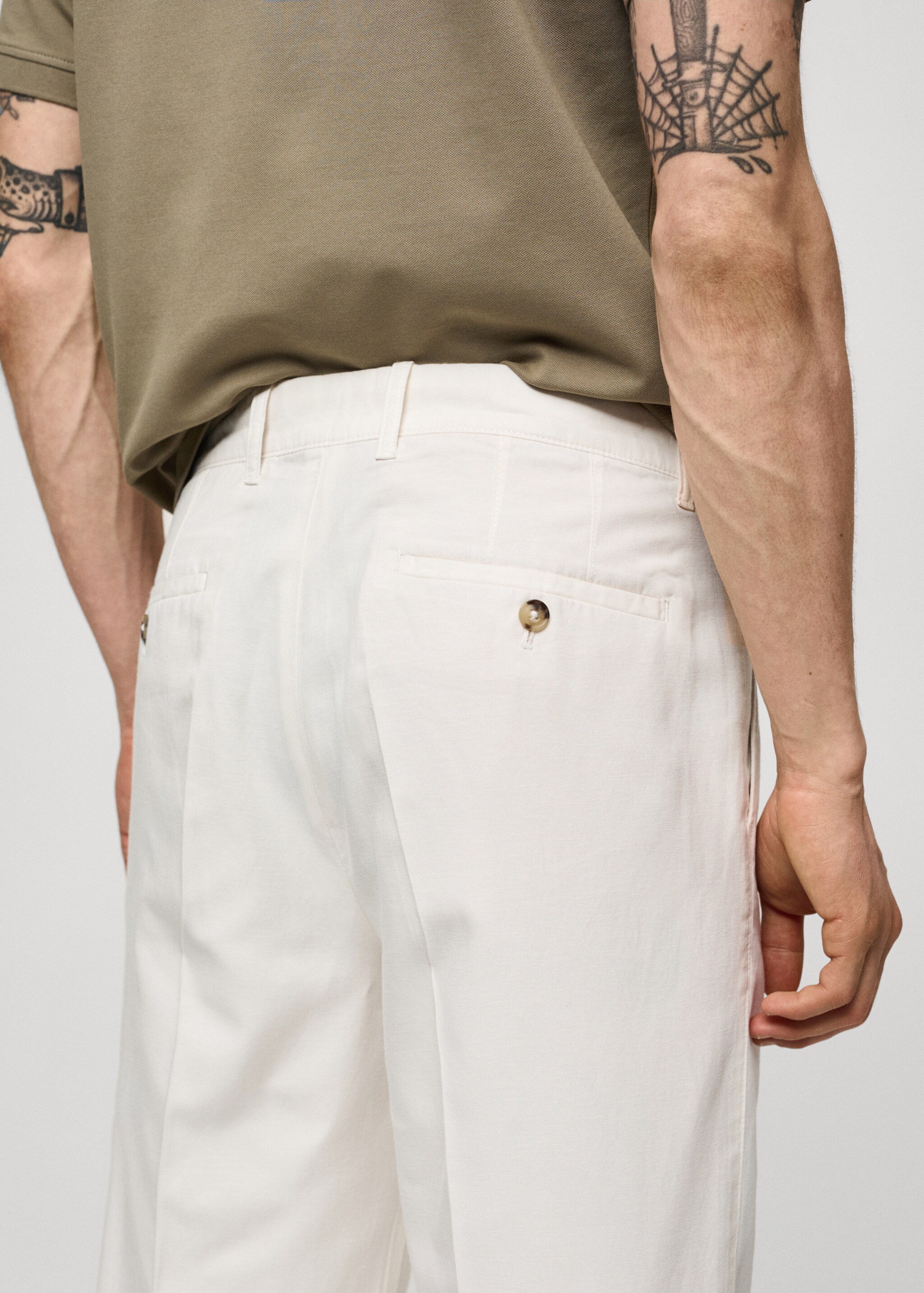 Cotton lyocell pleated trousers - Details of the article 6, Off White. Ref: 77070562-00.