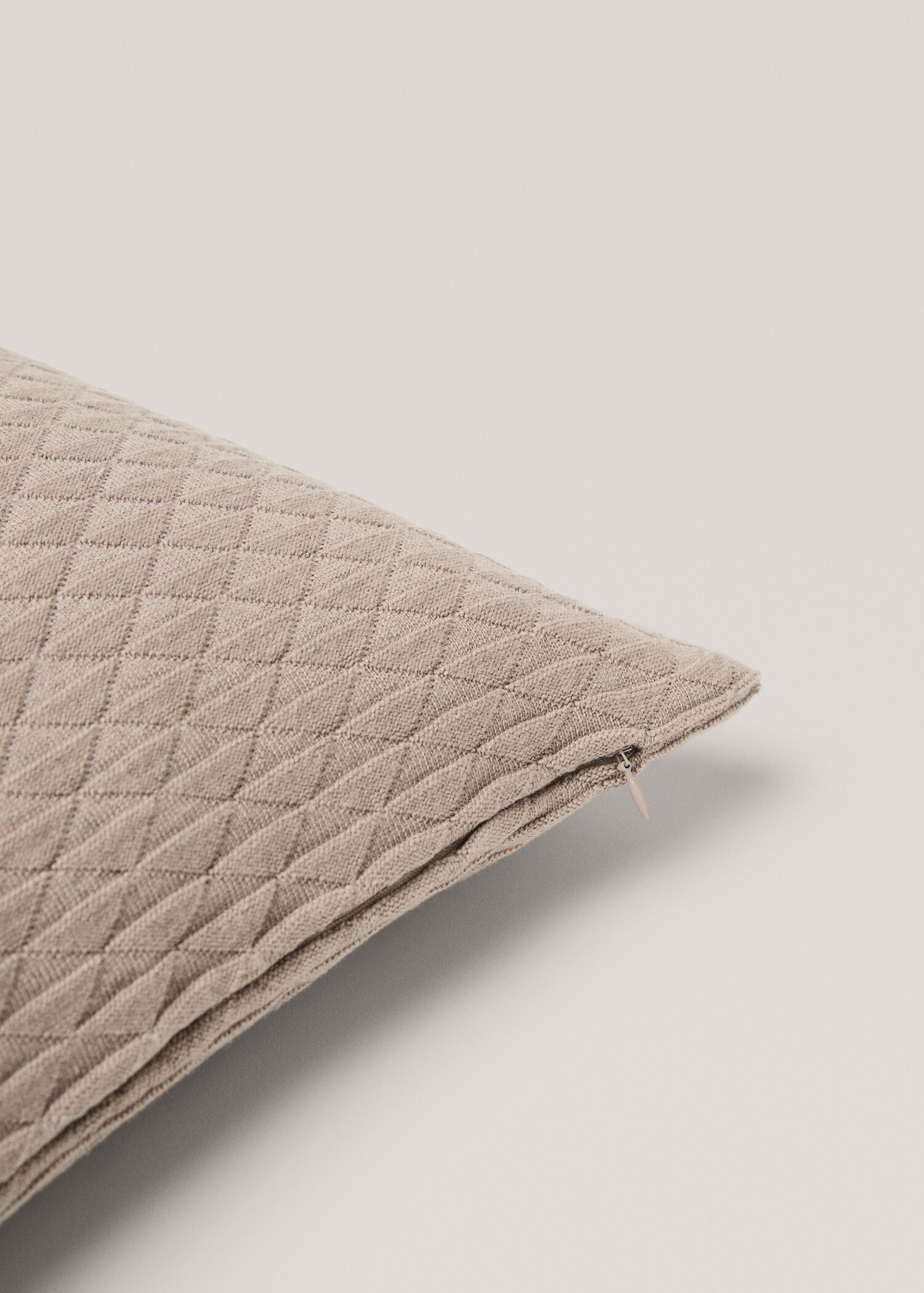 Irregular double-hoop earrings - Details of the article 2