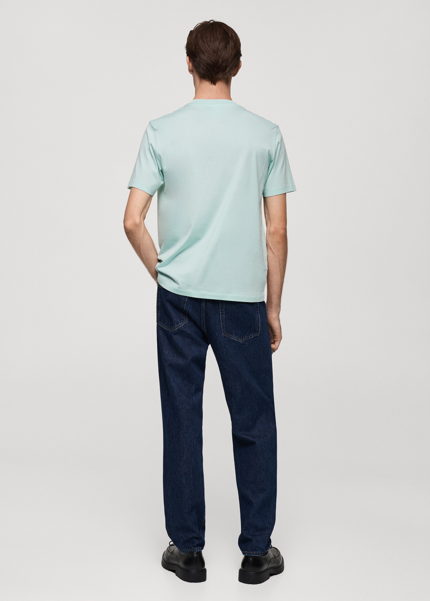 100% cotton slim-fit t-shirt - Reverse of the article