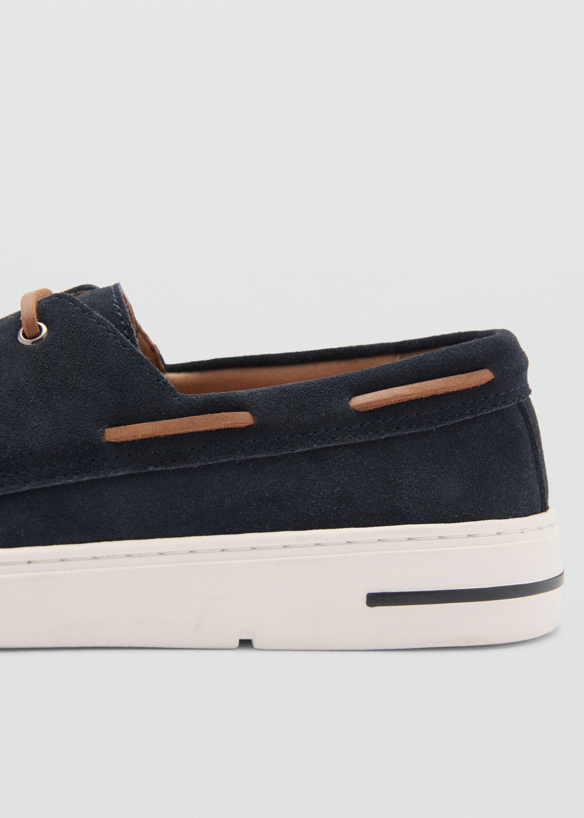 Chaussures bateau cuir suède - Détail de l'article 1, Bleu marine foncé. Ref: 77070594-00.