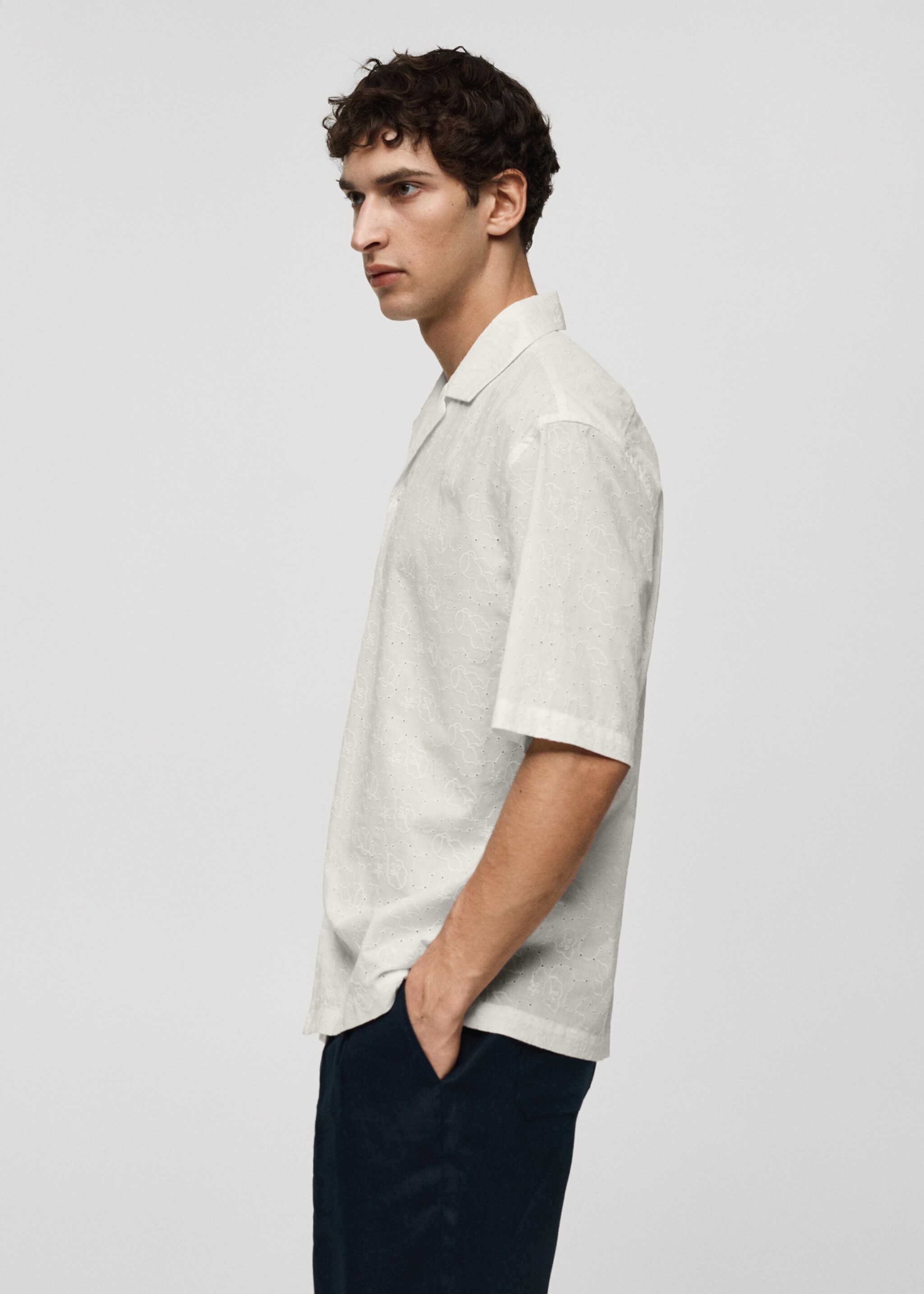 Camicia relaxed-fit 100% cotone ricamata - Dettaglio dell'articolo 2