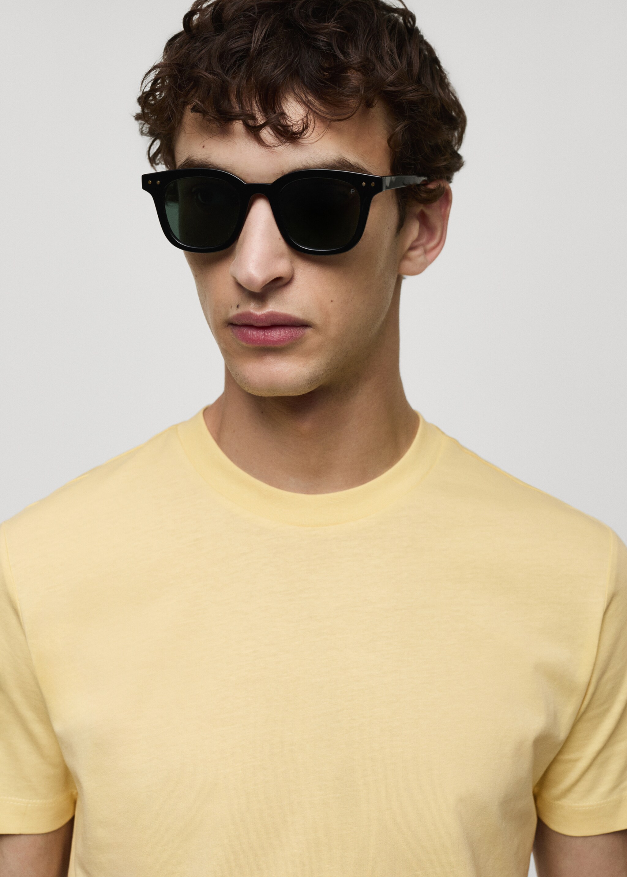 Slim-fit cotton t-shirt - Details of the article 1