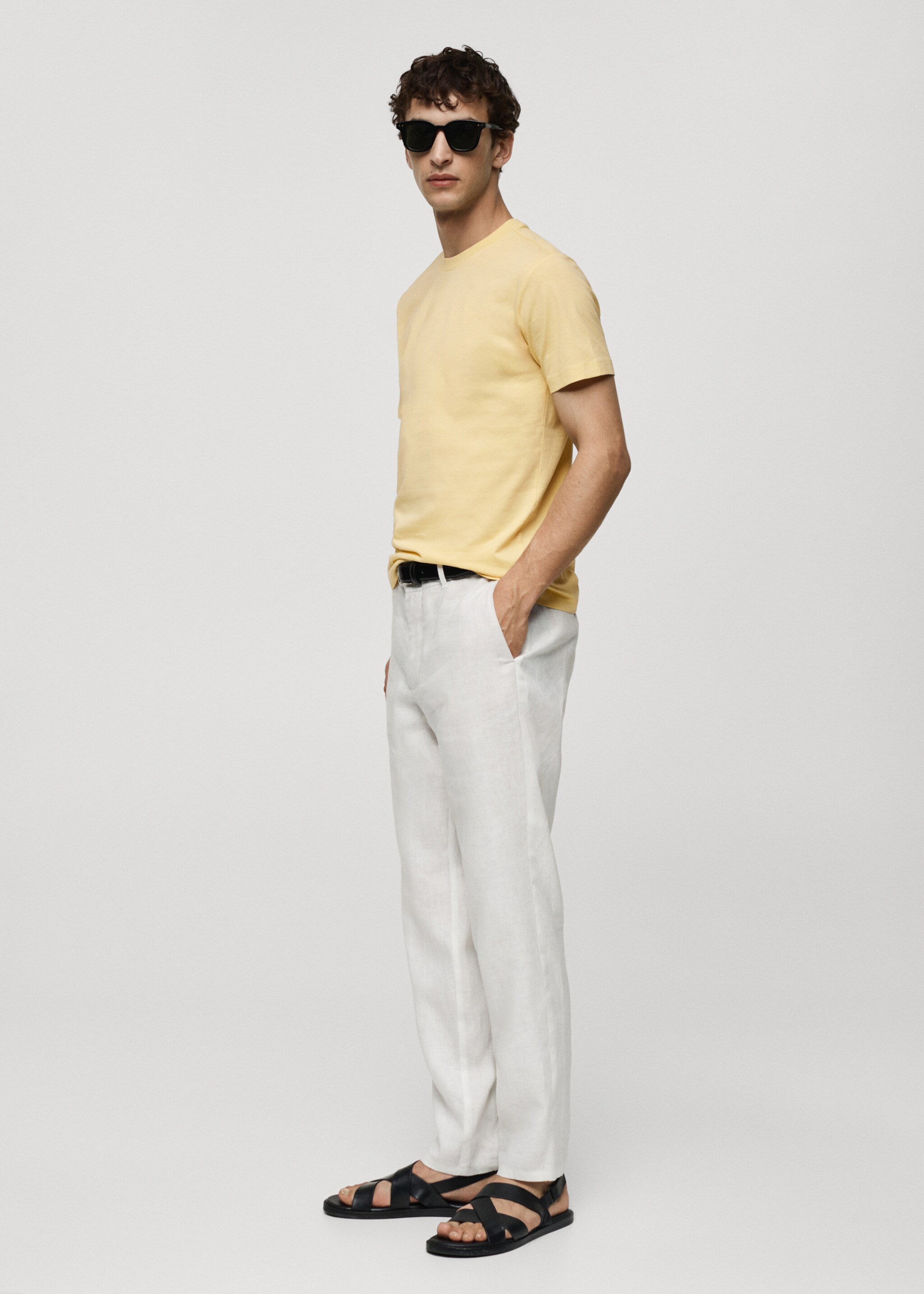 Slim-fit cotton t-shirt - Details of the article 2