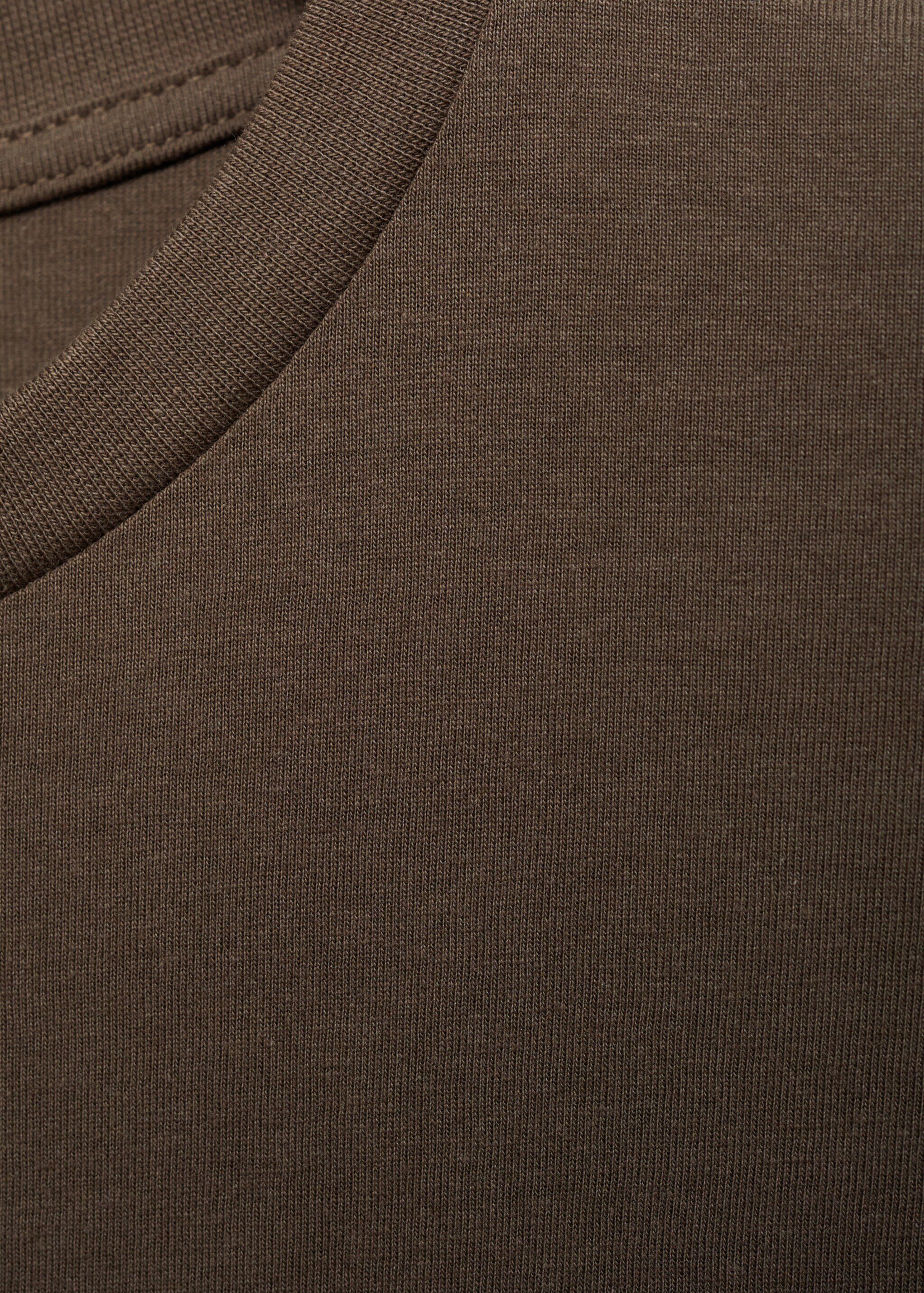 Chemise coton slim fit - Détail de l'article 8, Chocolat. Ref: 77070606-00.