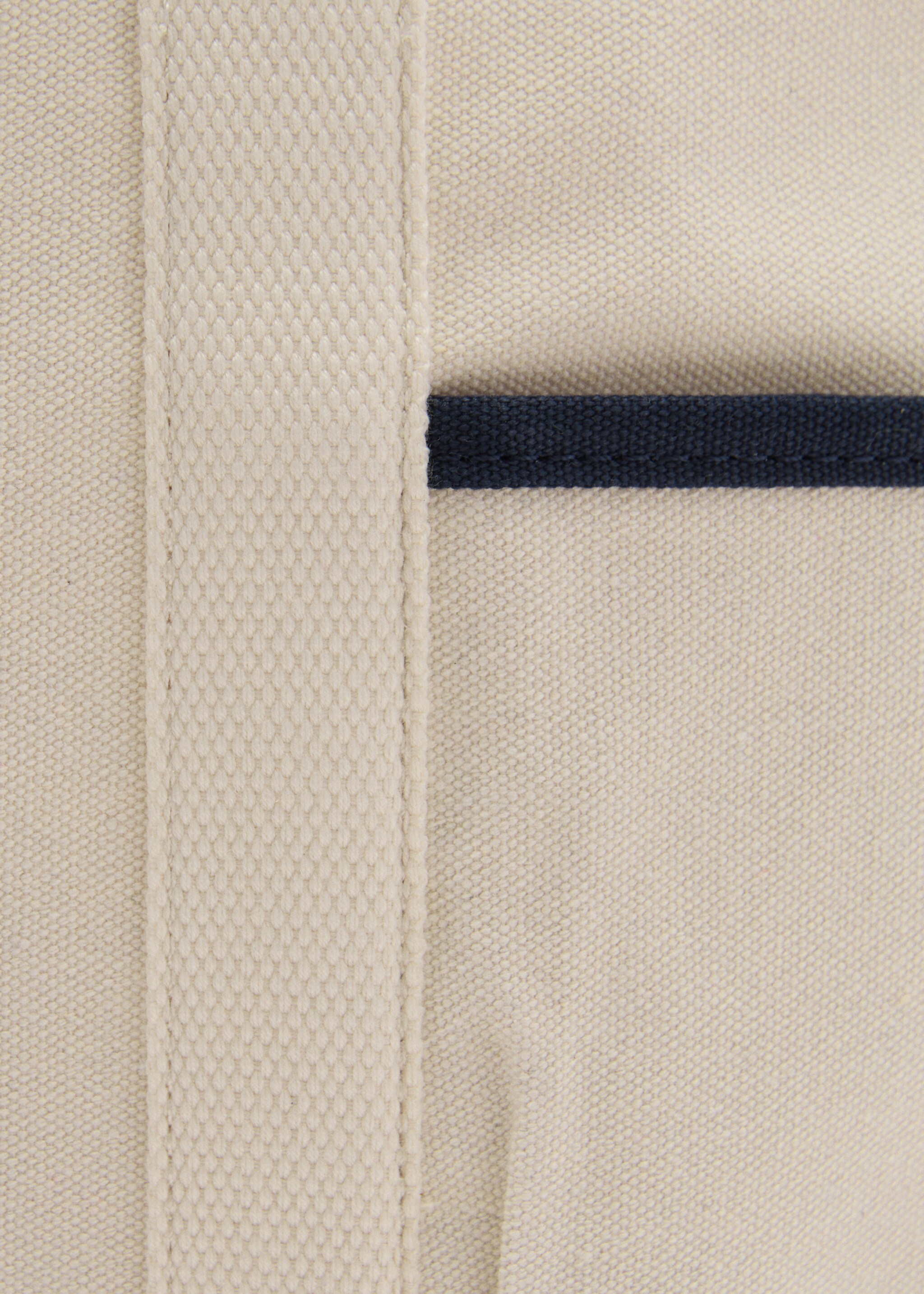 Sac toile de coton contrasté - Détail de l'article 1, Blanc cassé. Ref: 77070611-00.
