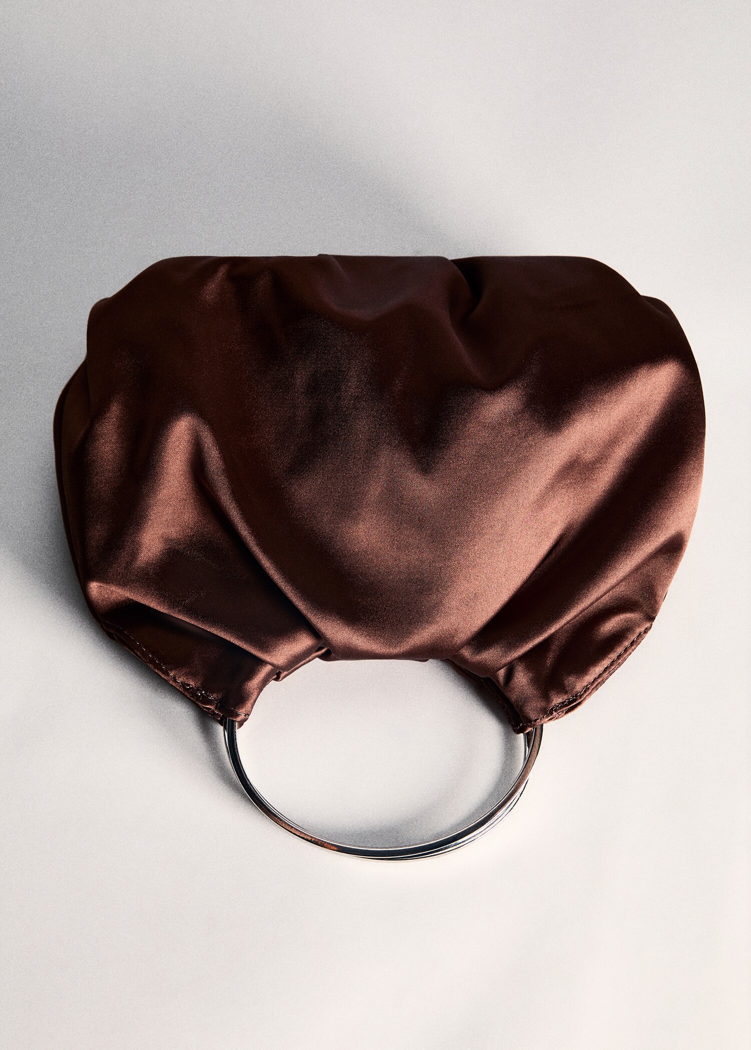 Satin bag with metal ring - Details of the article 5