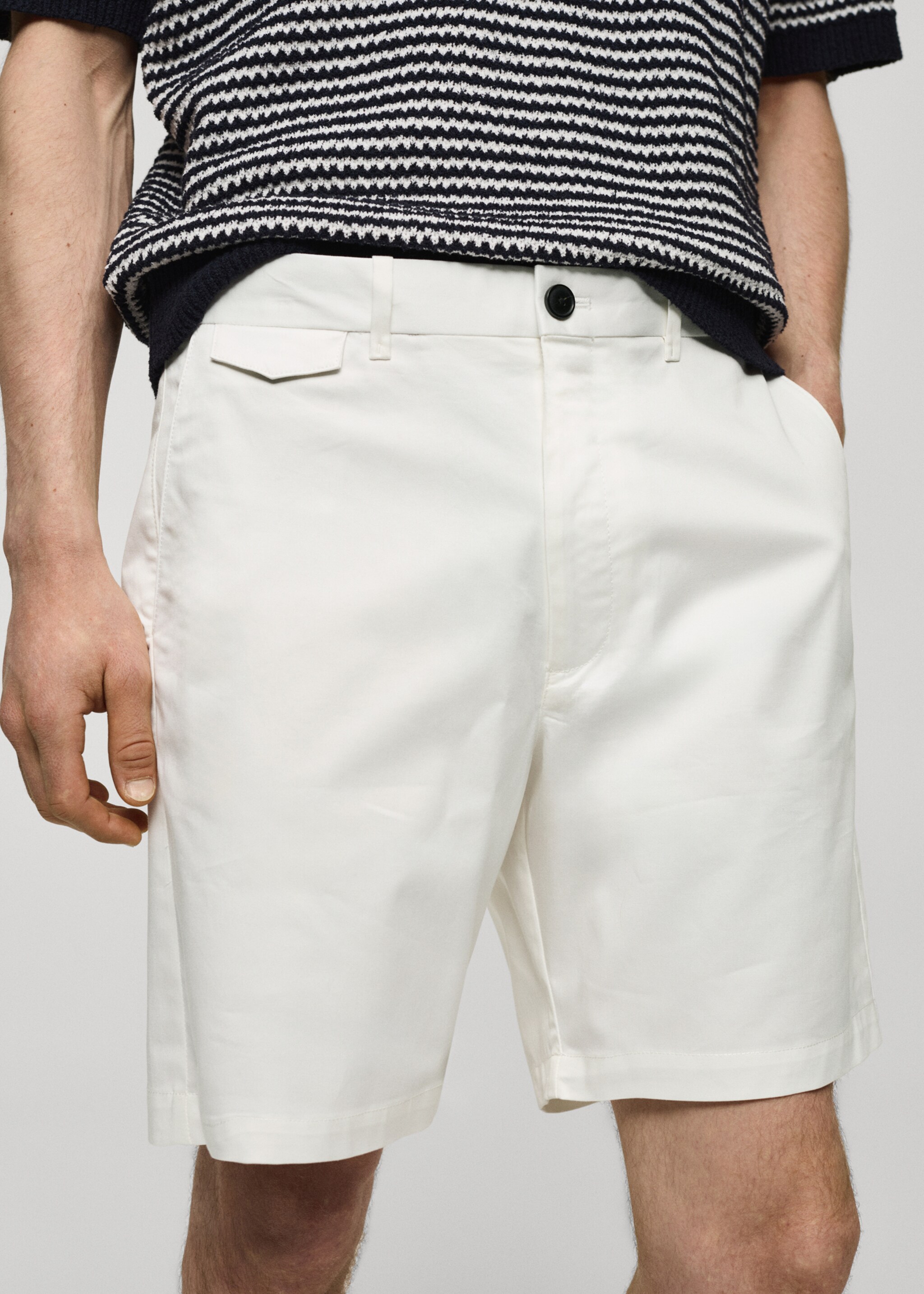 Slim Fit-Bermudashorts aus Baumwolle - Detail des Artikels 1