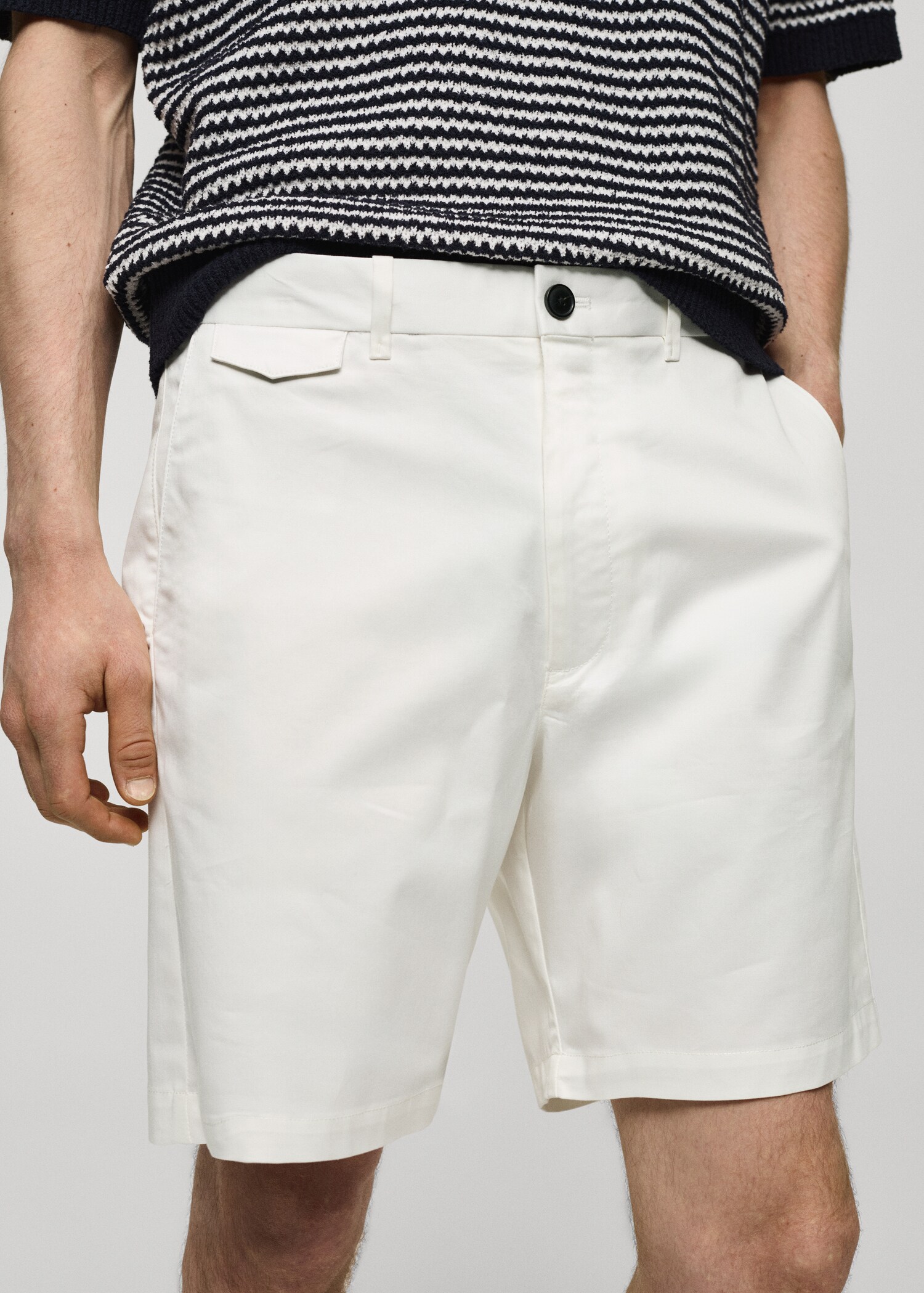 Slim Fit-Bermudashorts aus Baumwolle - Detail des Artikels 1