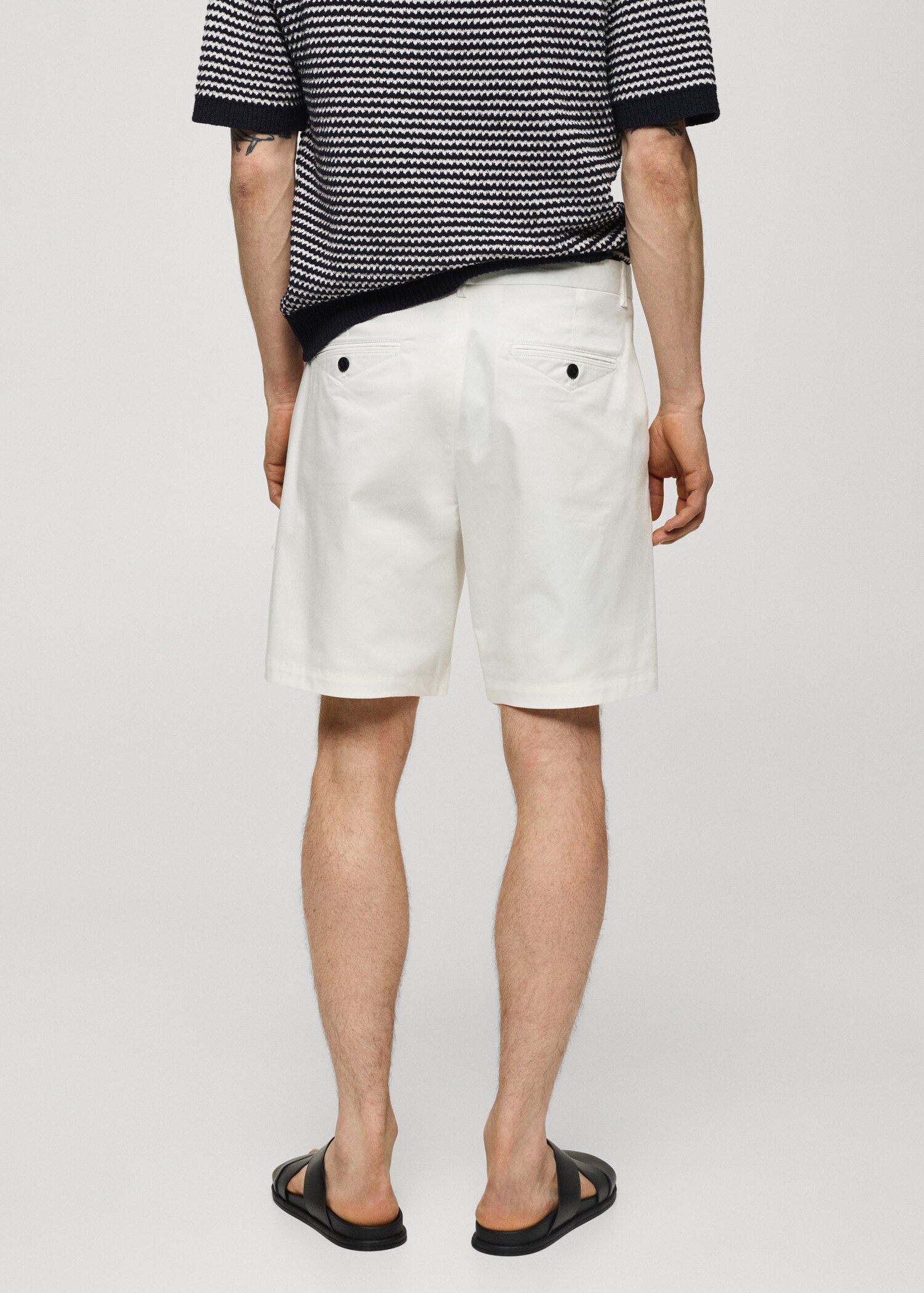 Slim Fit-Bermudashorts aus Baumwolle - Rückseite des Artikels