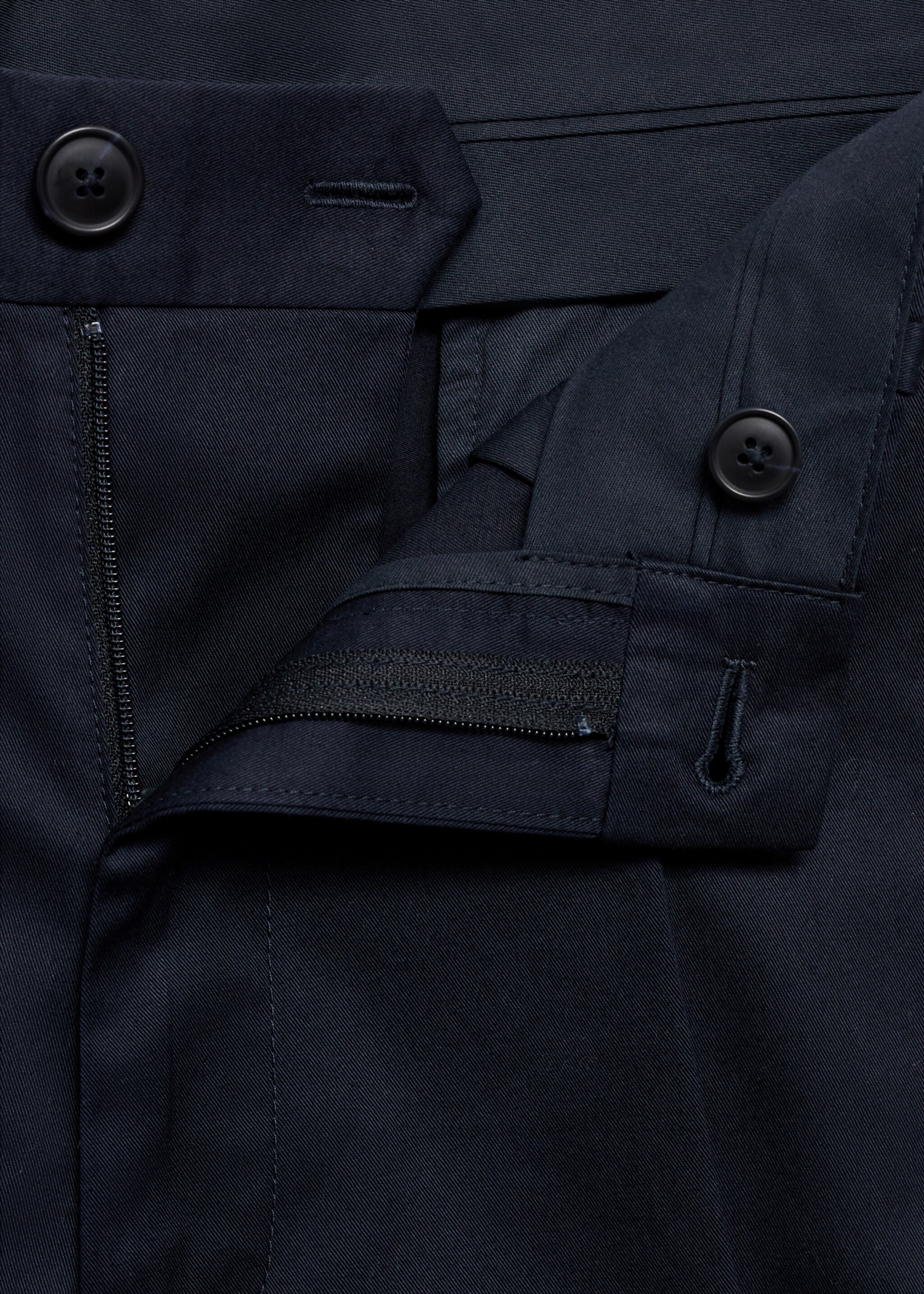 Slim Fit-Bermudashorts aus Baumwolle - Detail des Artikels 8