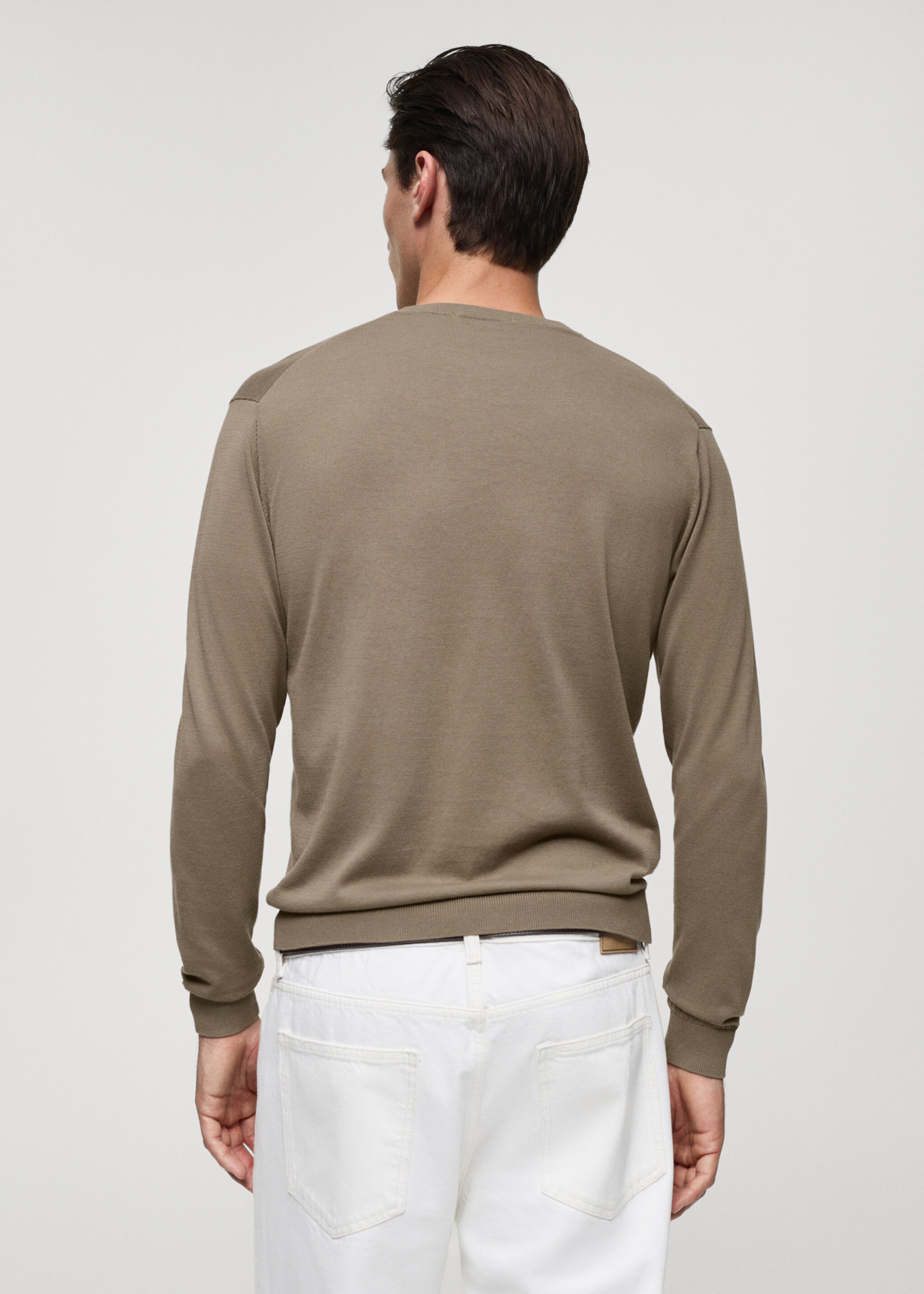 Sweter ze 100% bawełnianej cienkiej dzianiny - Tylna strona artykułu, Średni Brązowy. Ref: 77072537-00.