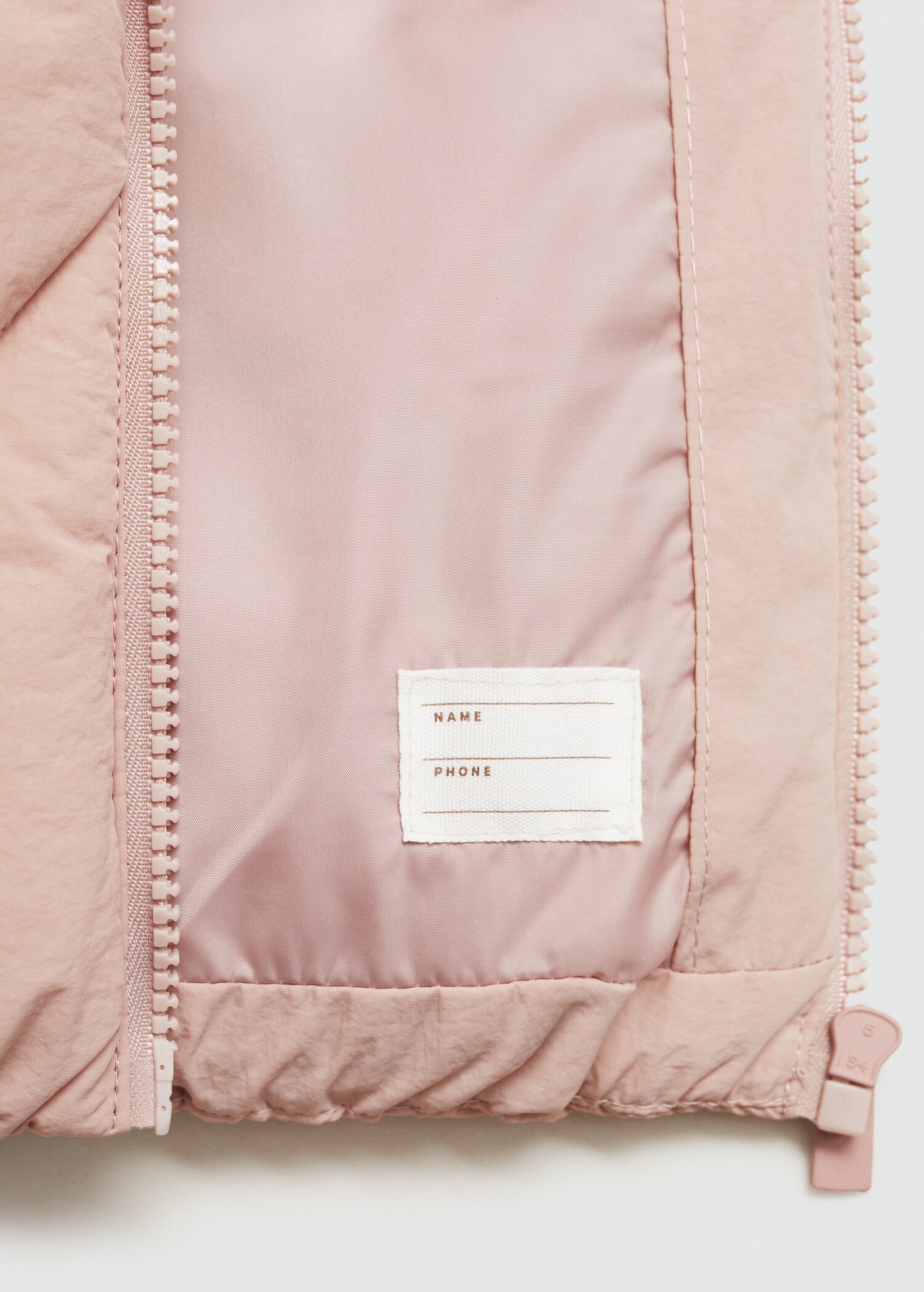 Quilted vest with pockets - Details of the article 0